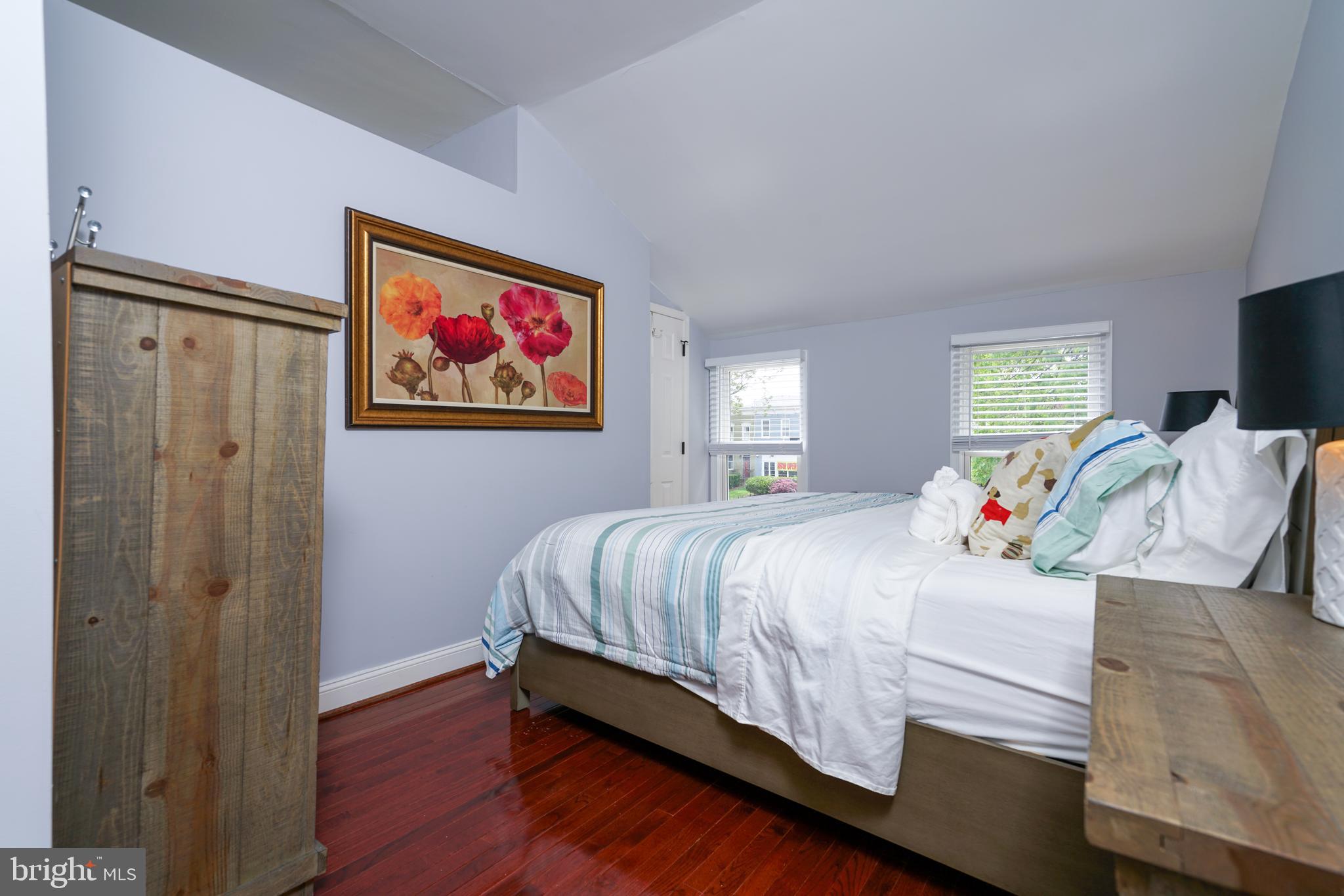 728 MARYLAND AVENUE NE