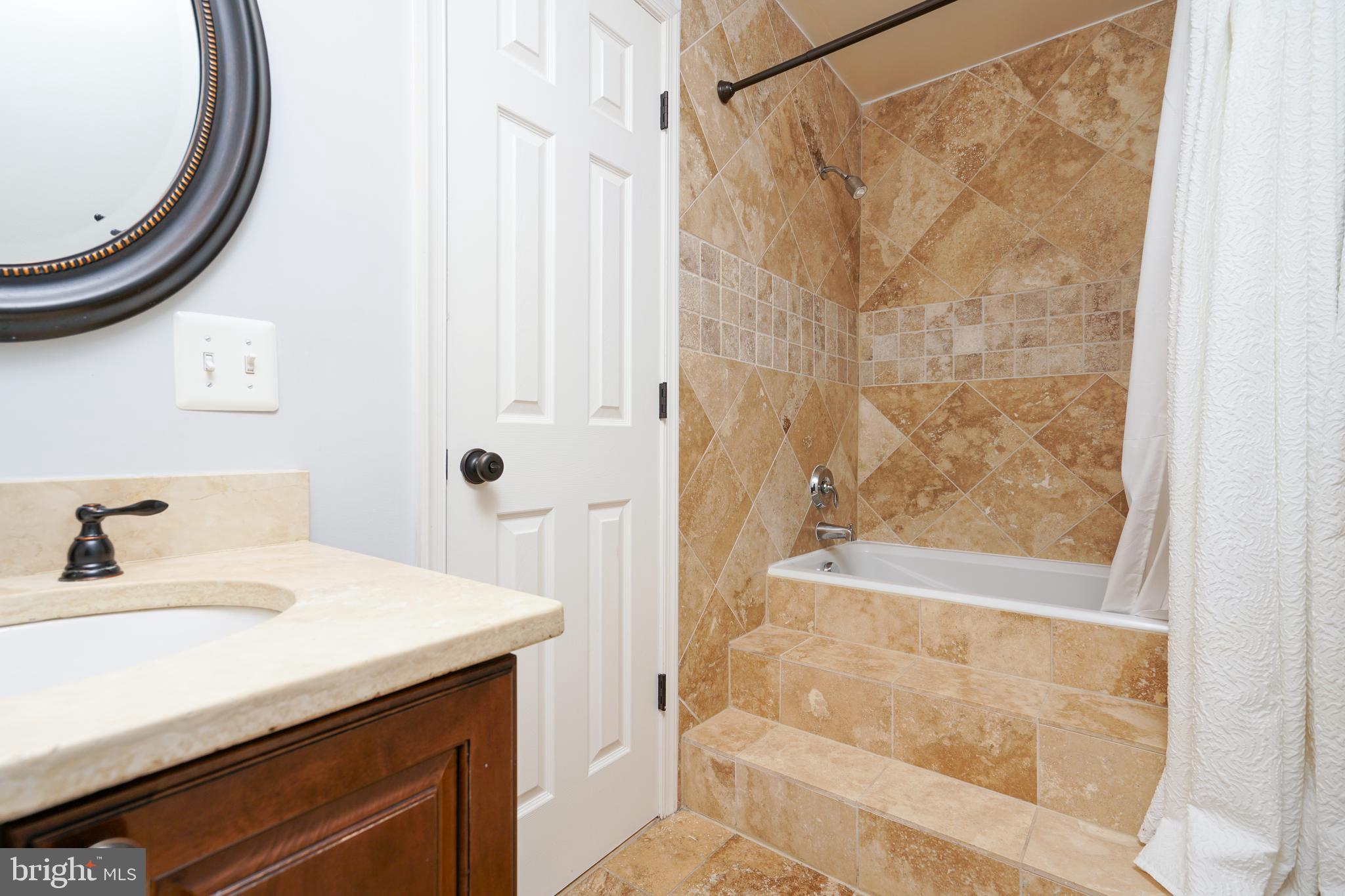 728 MARYLAND AVENUE NE