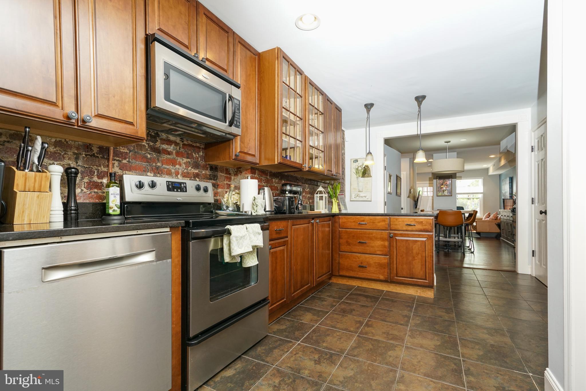 728 MARYLAND AVENUE NE