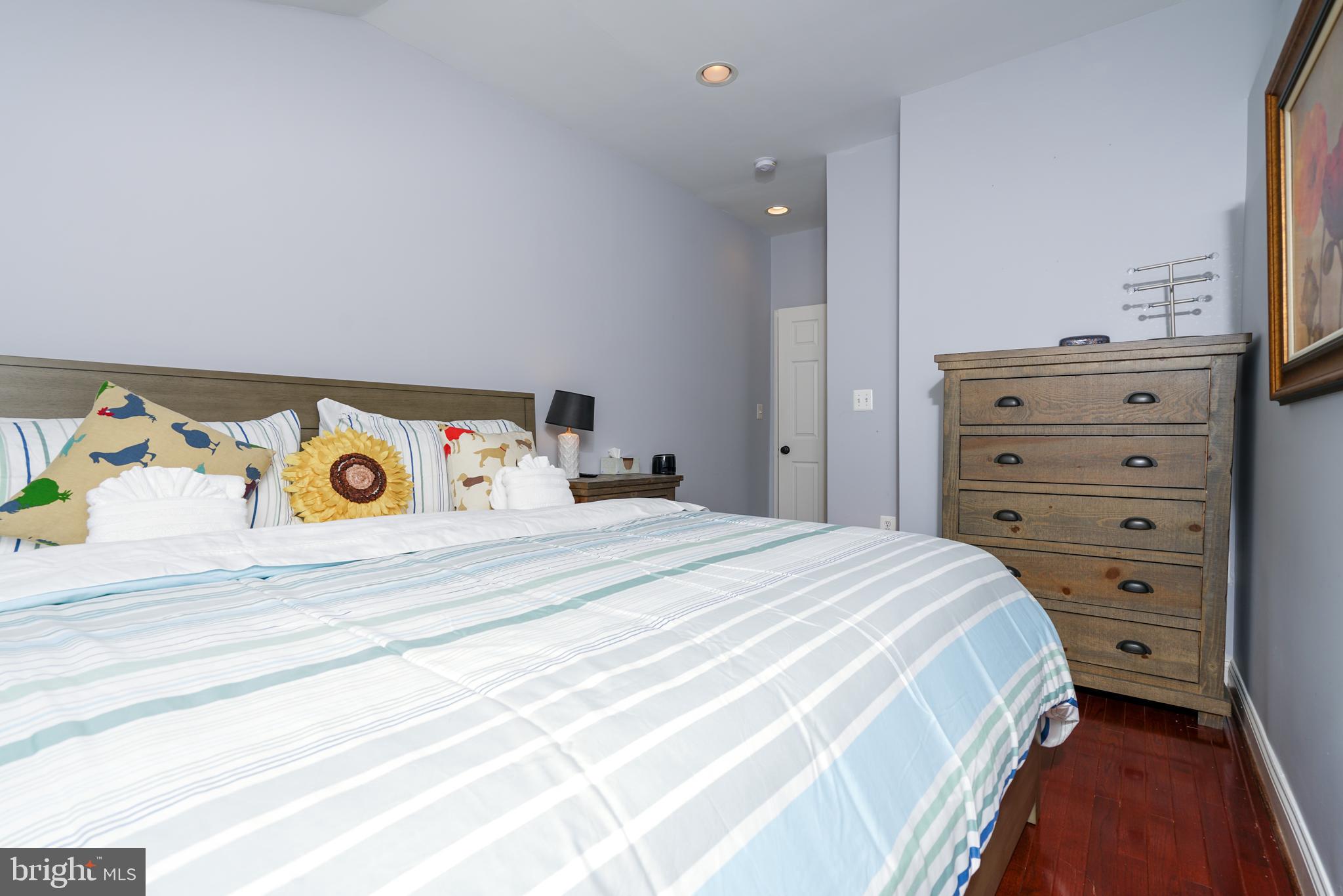 728 MARYLAND AVENUE NE