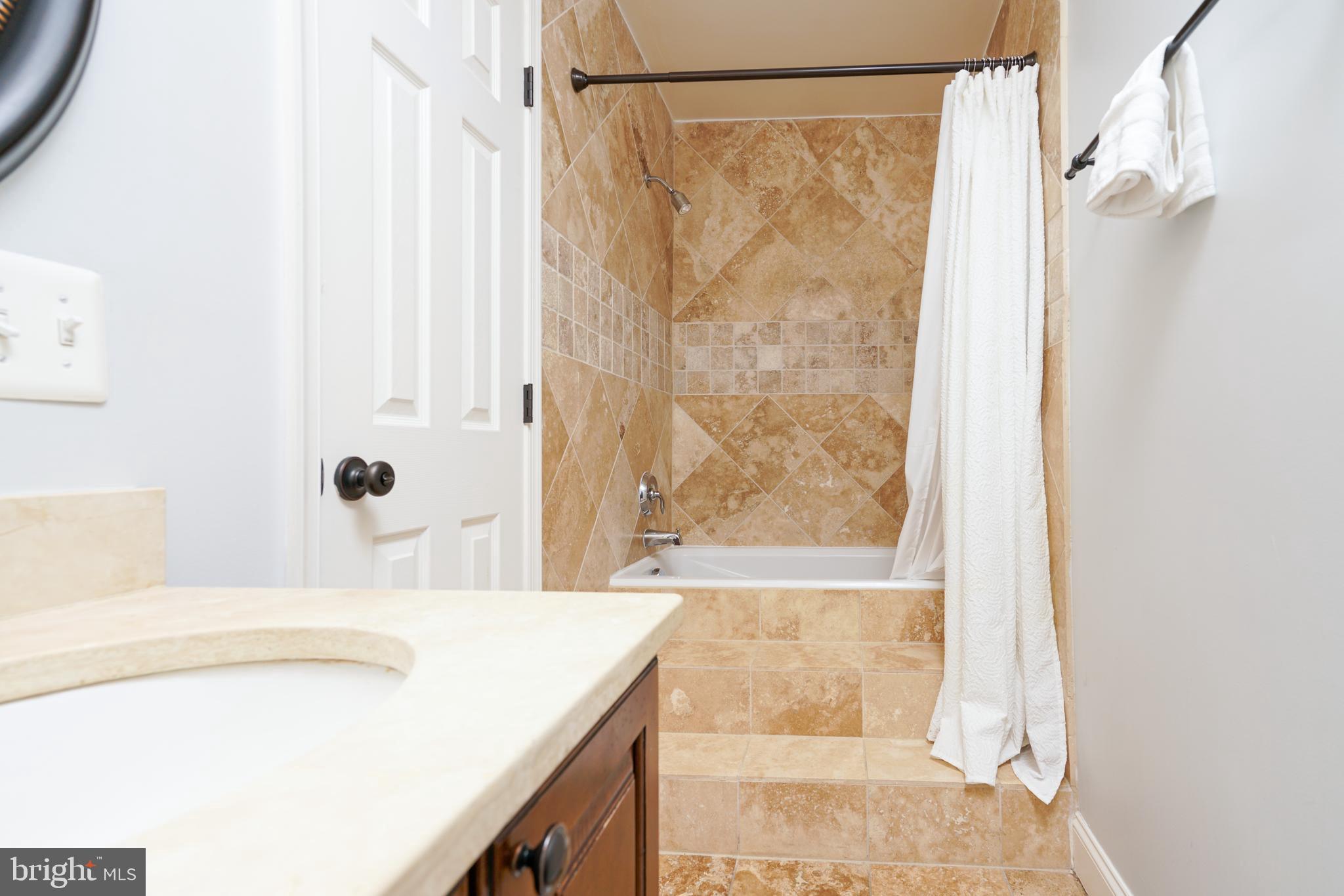 728 MARYLAND AVENUE NE