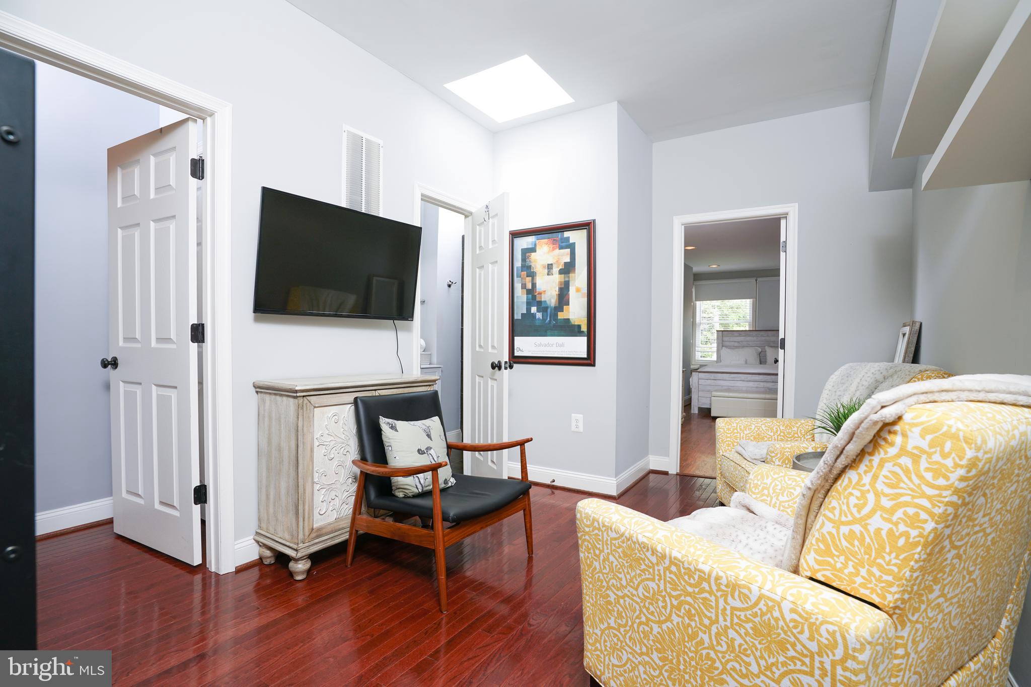 728 MARYLAND AVENUE NE