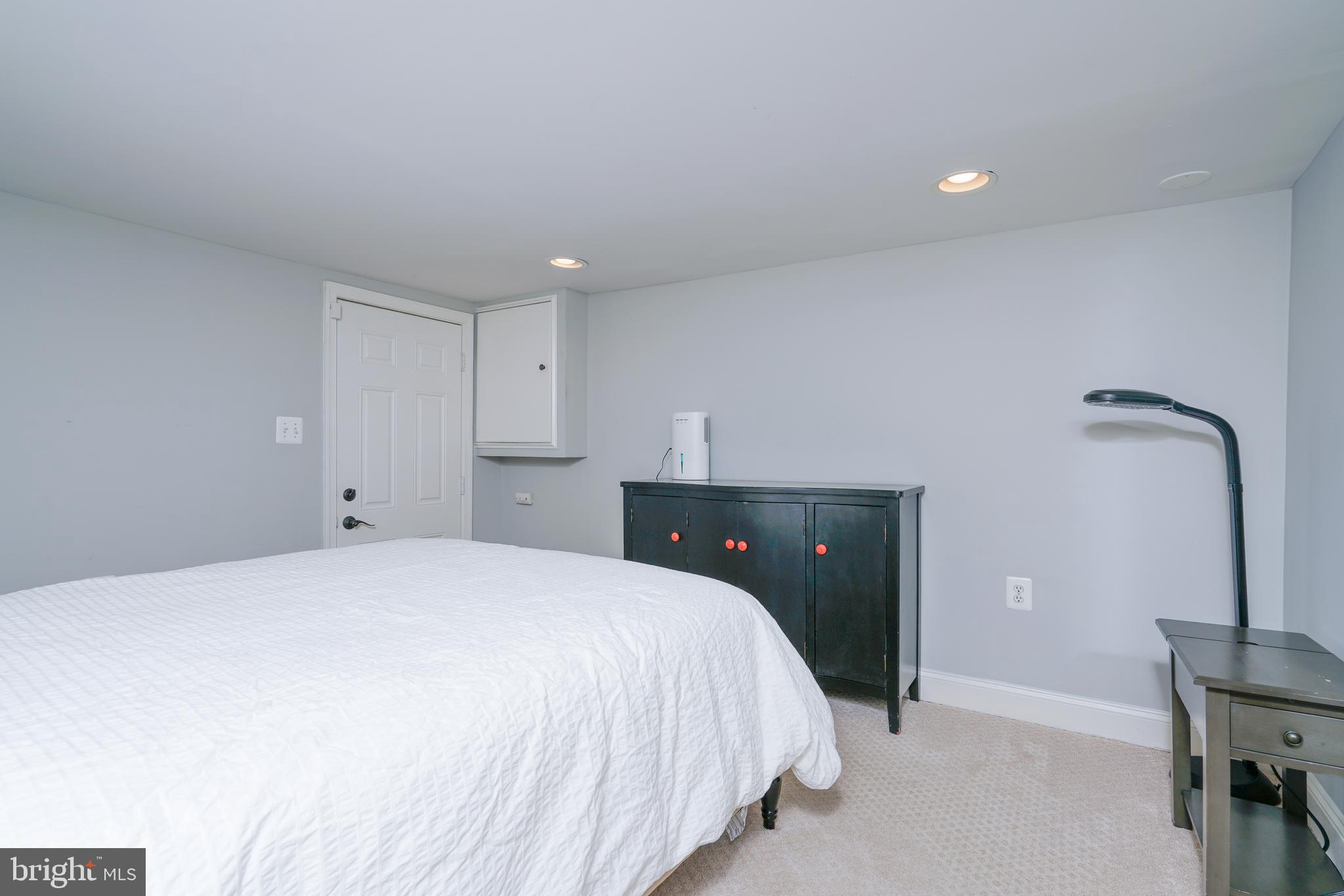 728 MARYLAND AVENUE NE