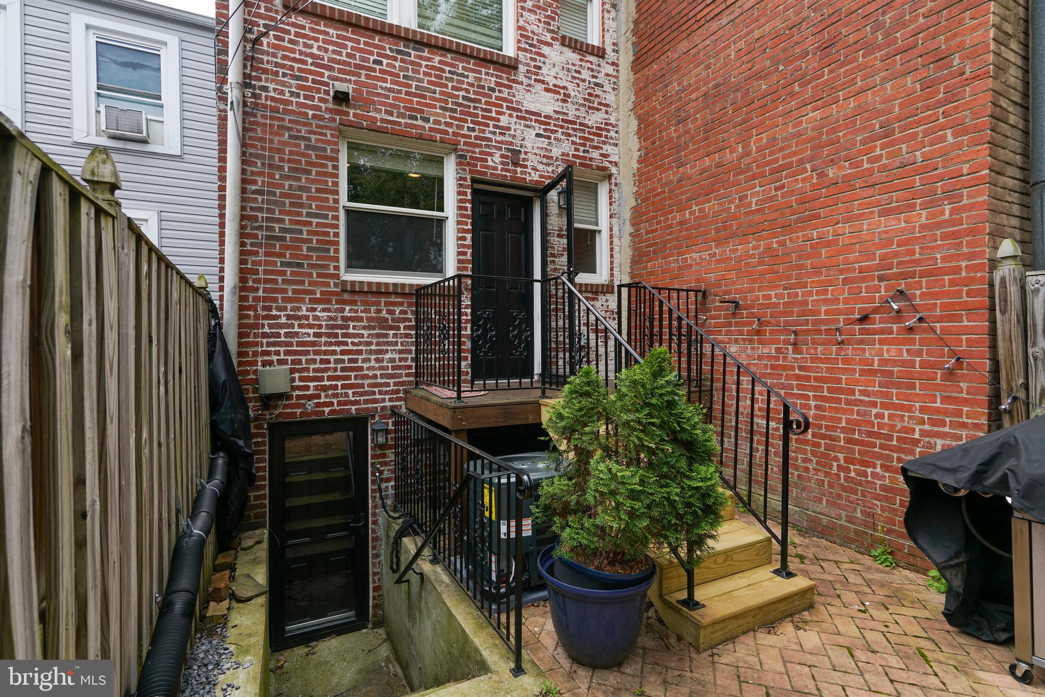 728 MARYLAND AVENUE NE