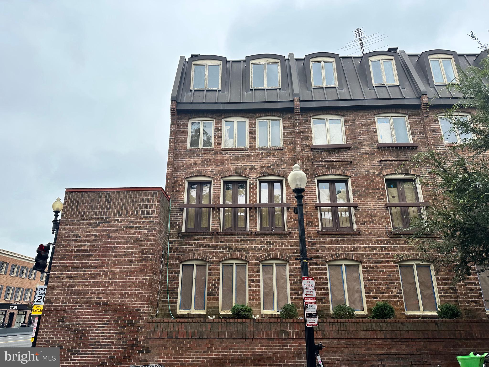 1200 POTOMAC STREET NW T5