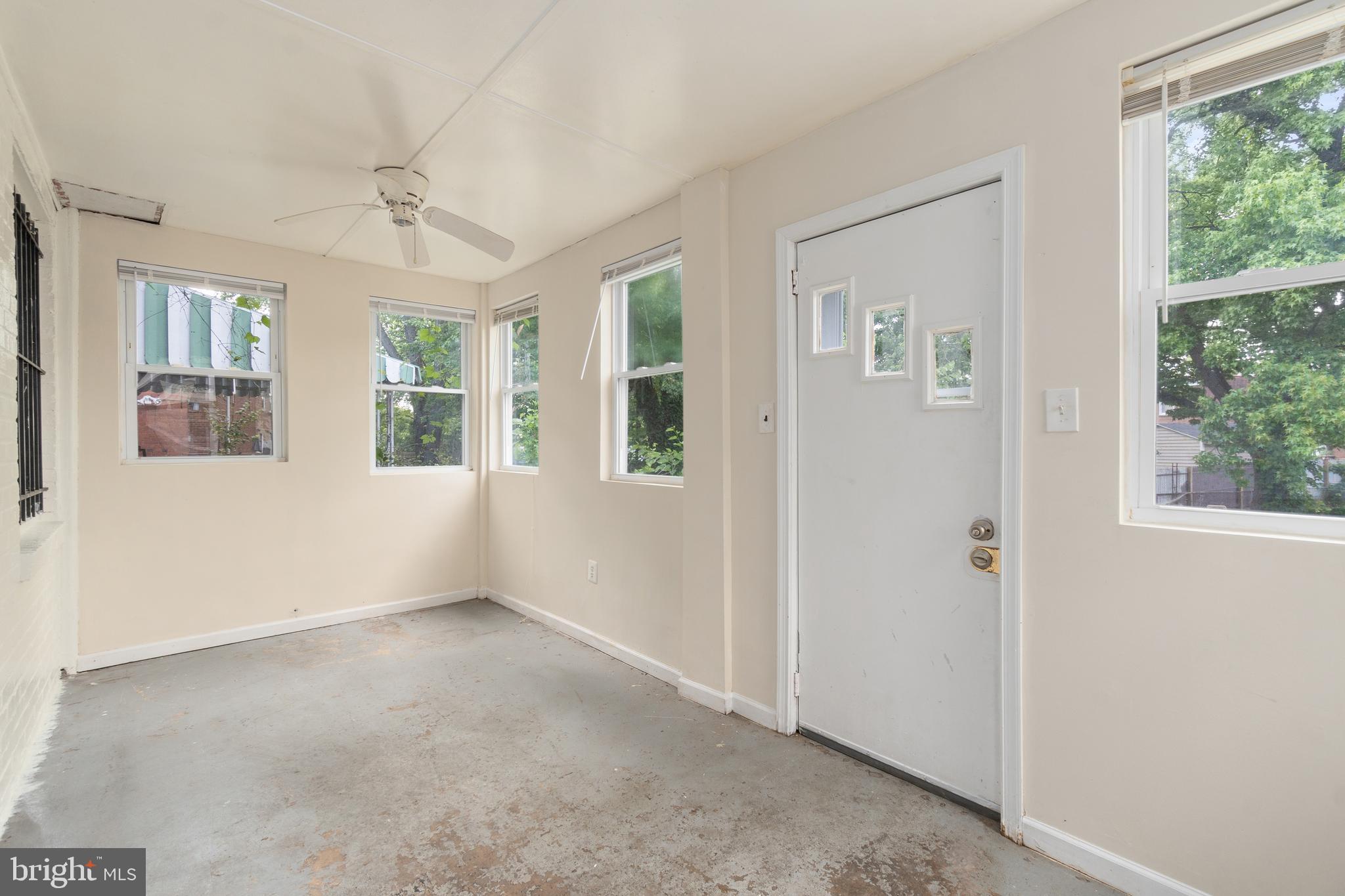 868 YUMA STREET SE