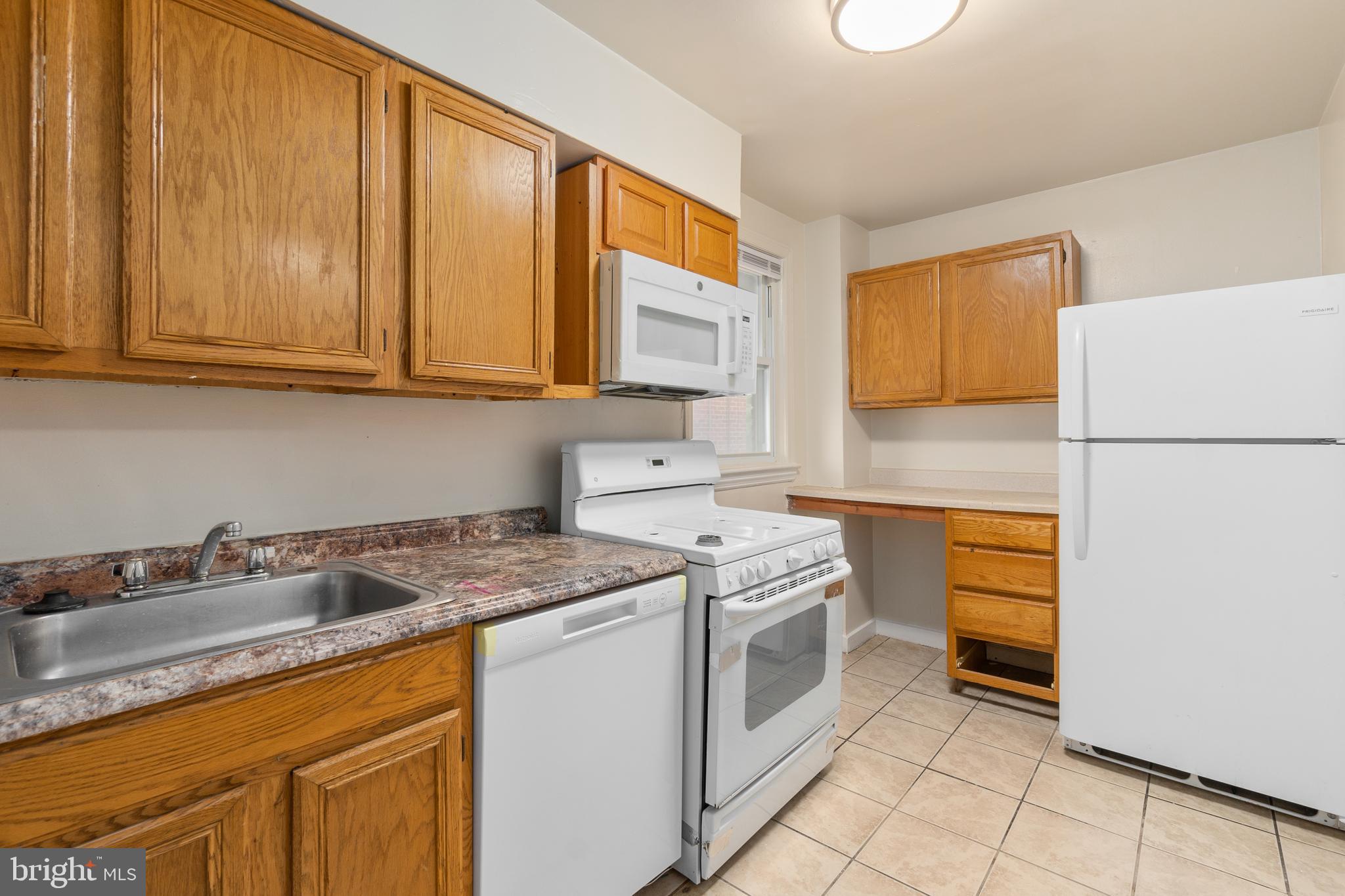 868 YUMA STREET SE