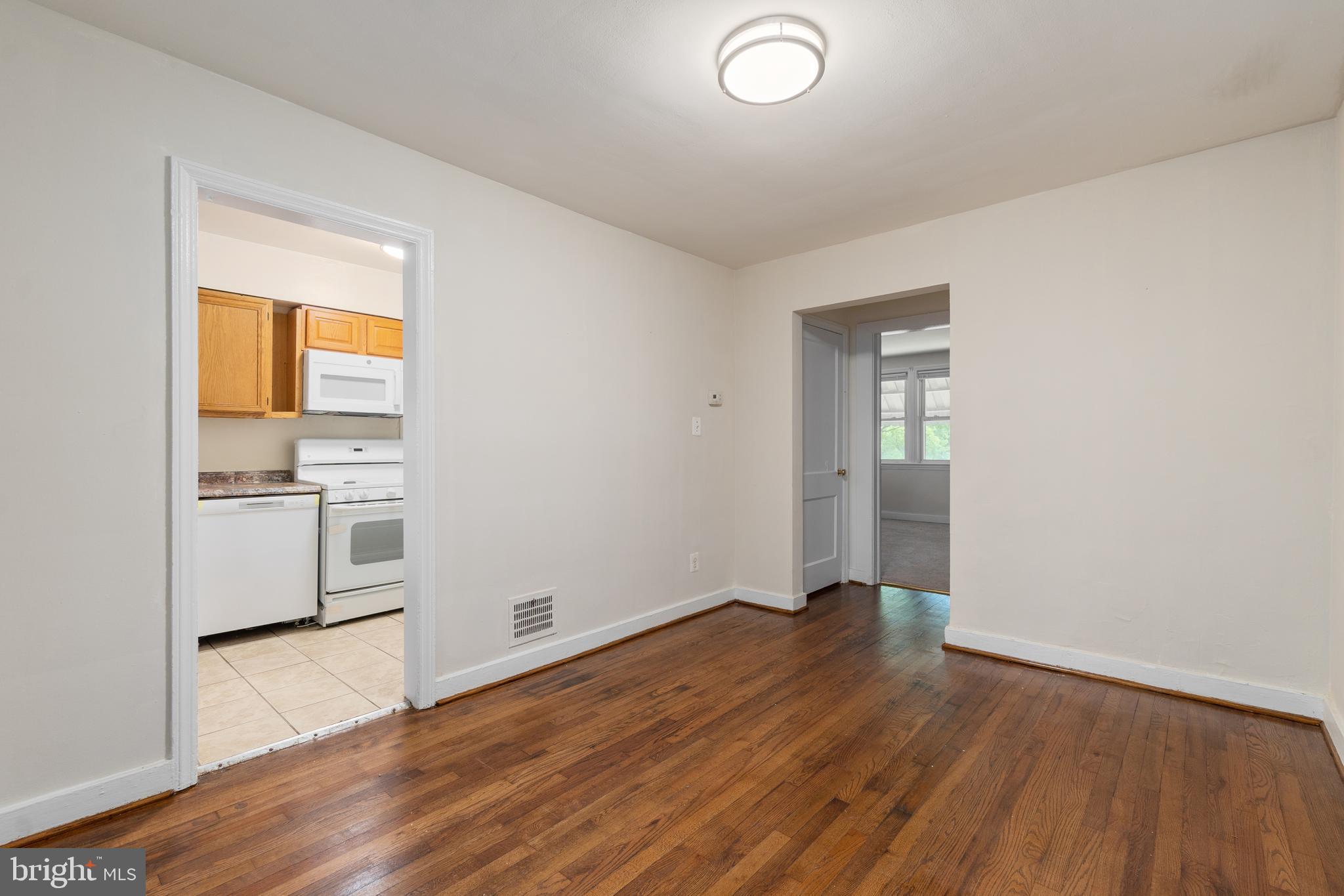868 YUMA STREET SE