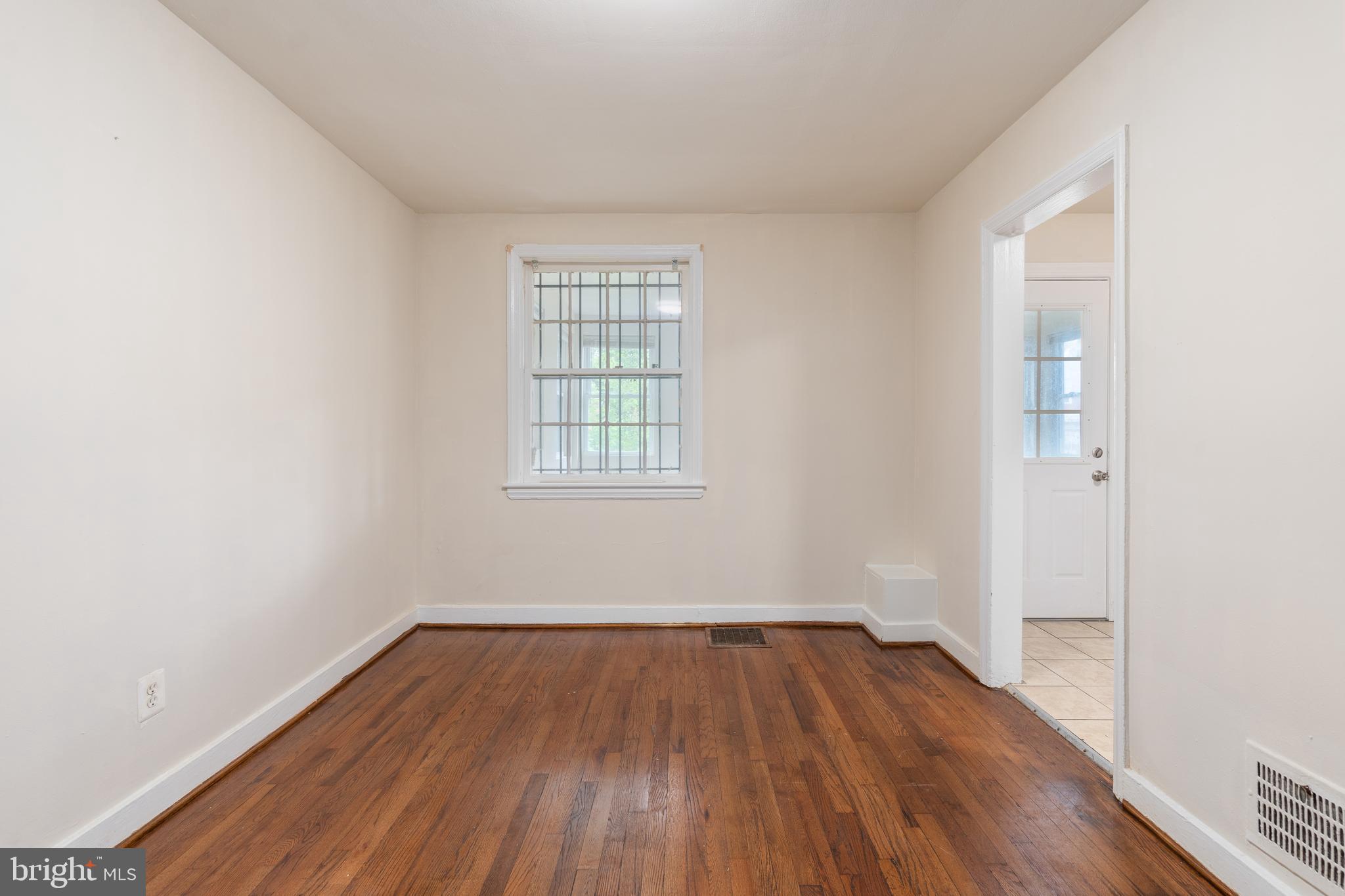 868 YUMA STREET SE