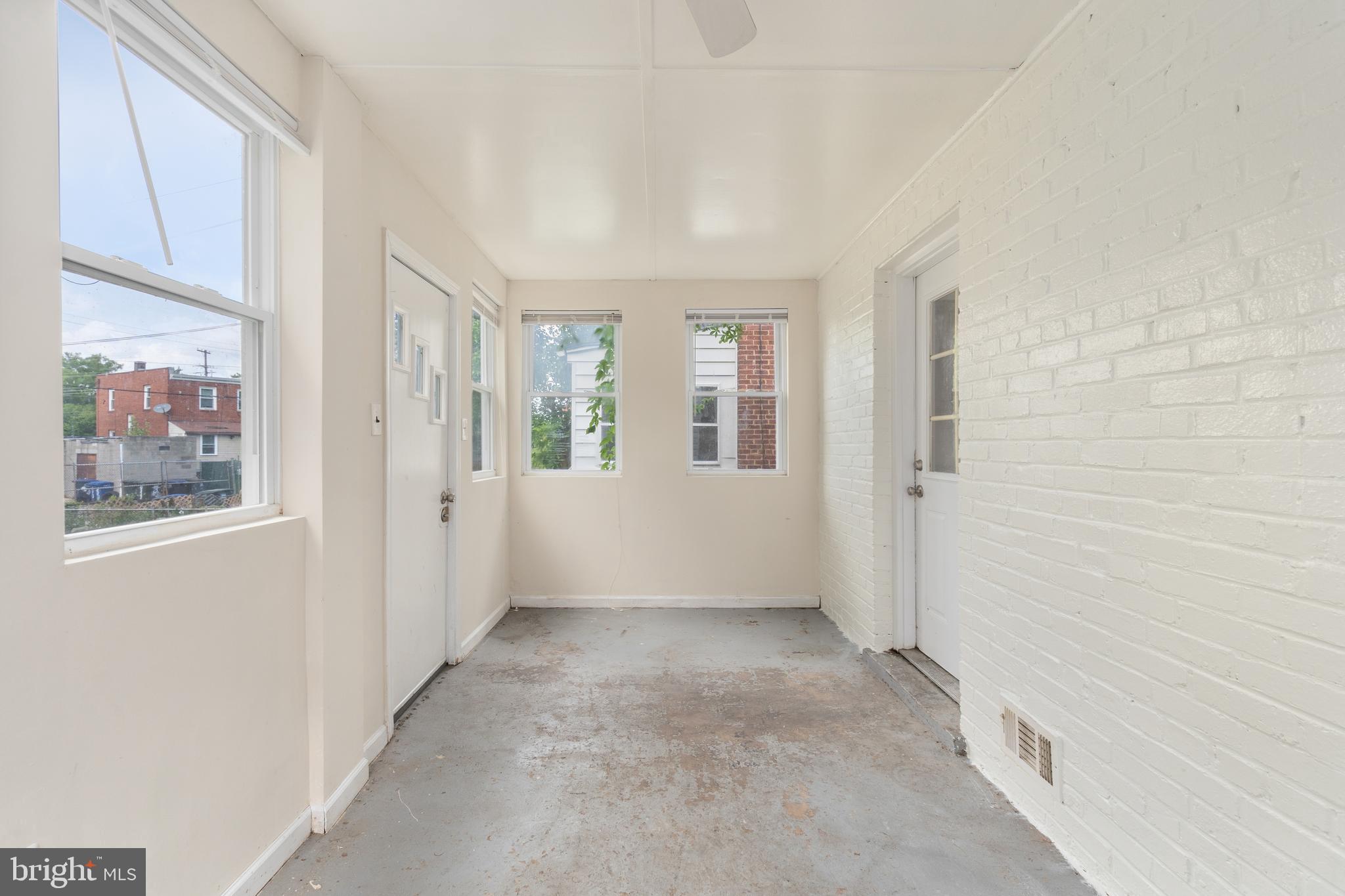 868 YUMA STREET SE