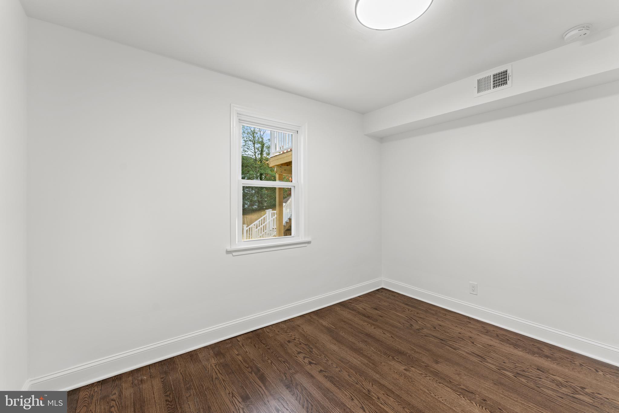 805 MALCOLM X AVENUE SE