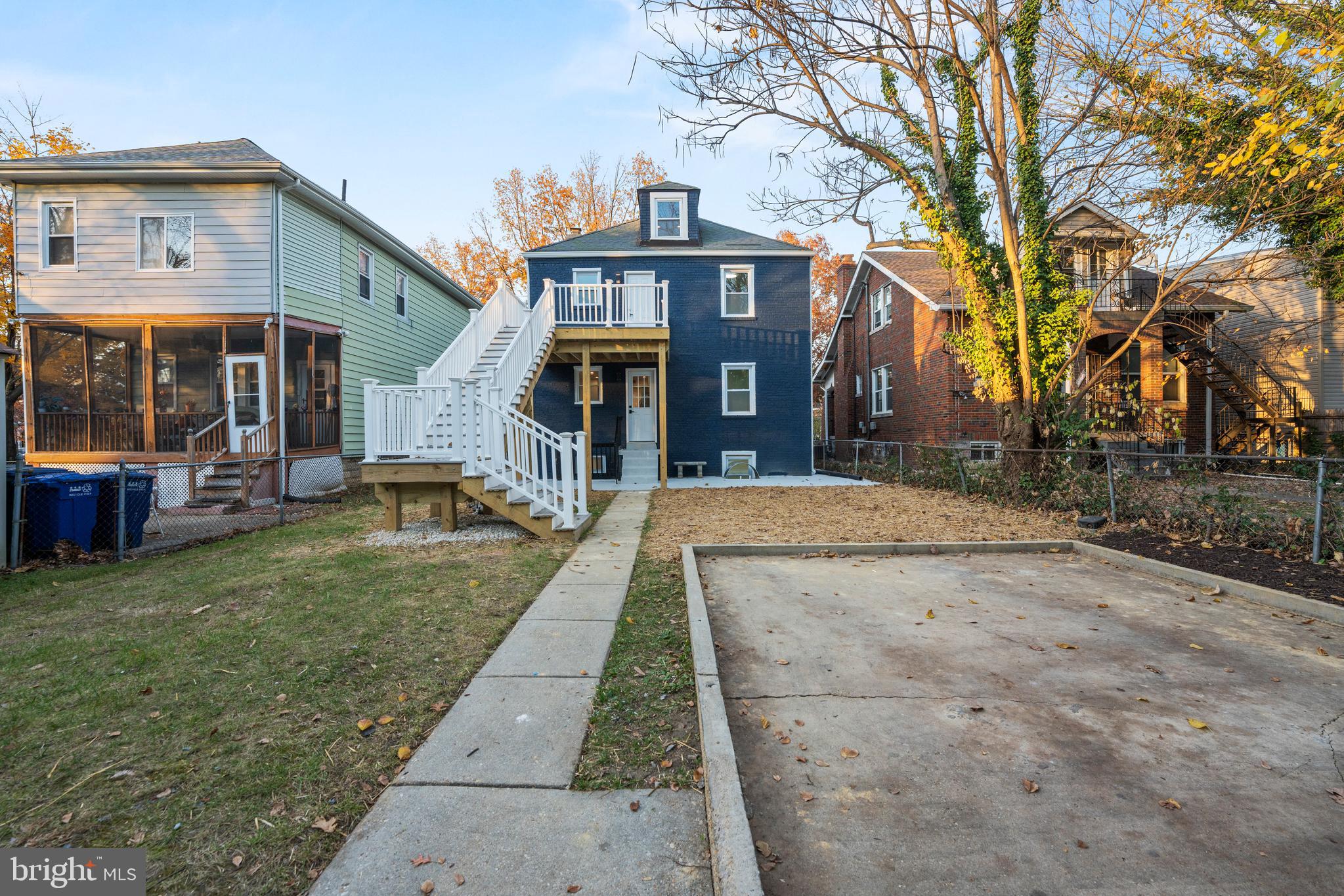 805 MALCOLM X AVENUE SE