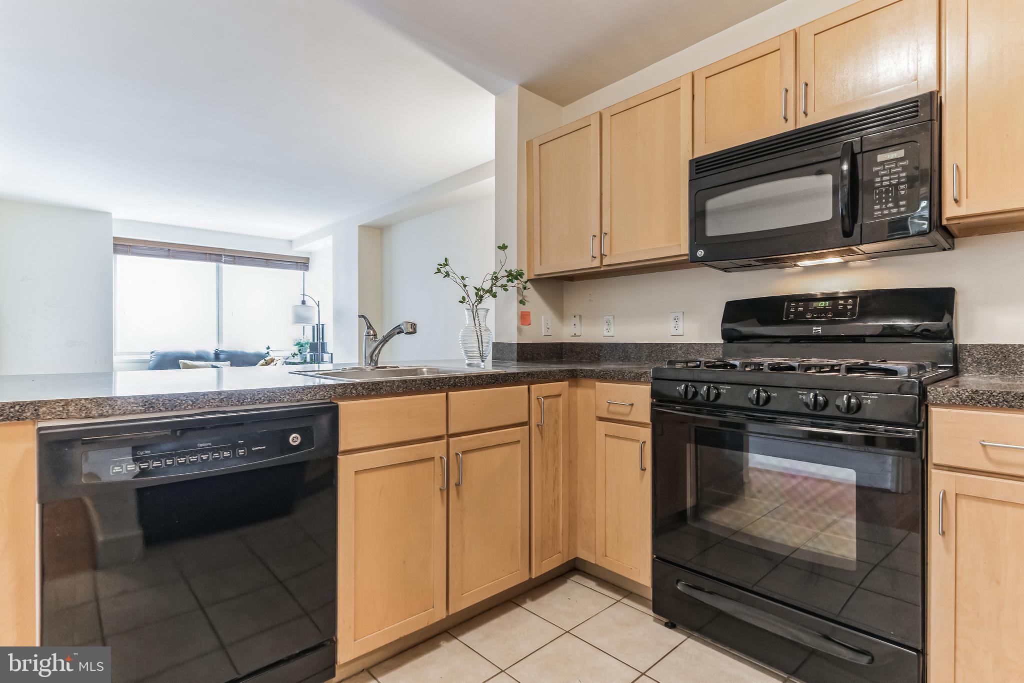 800 4TH STREET SW N212
