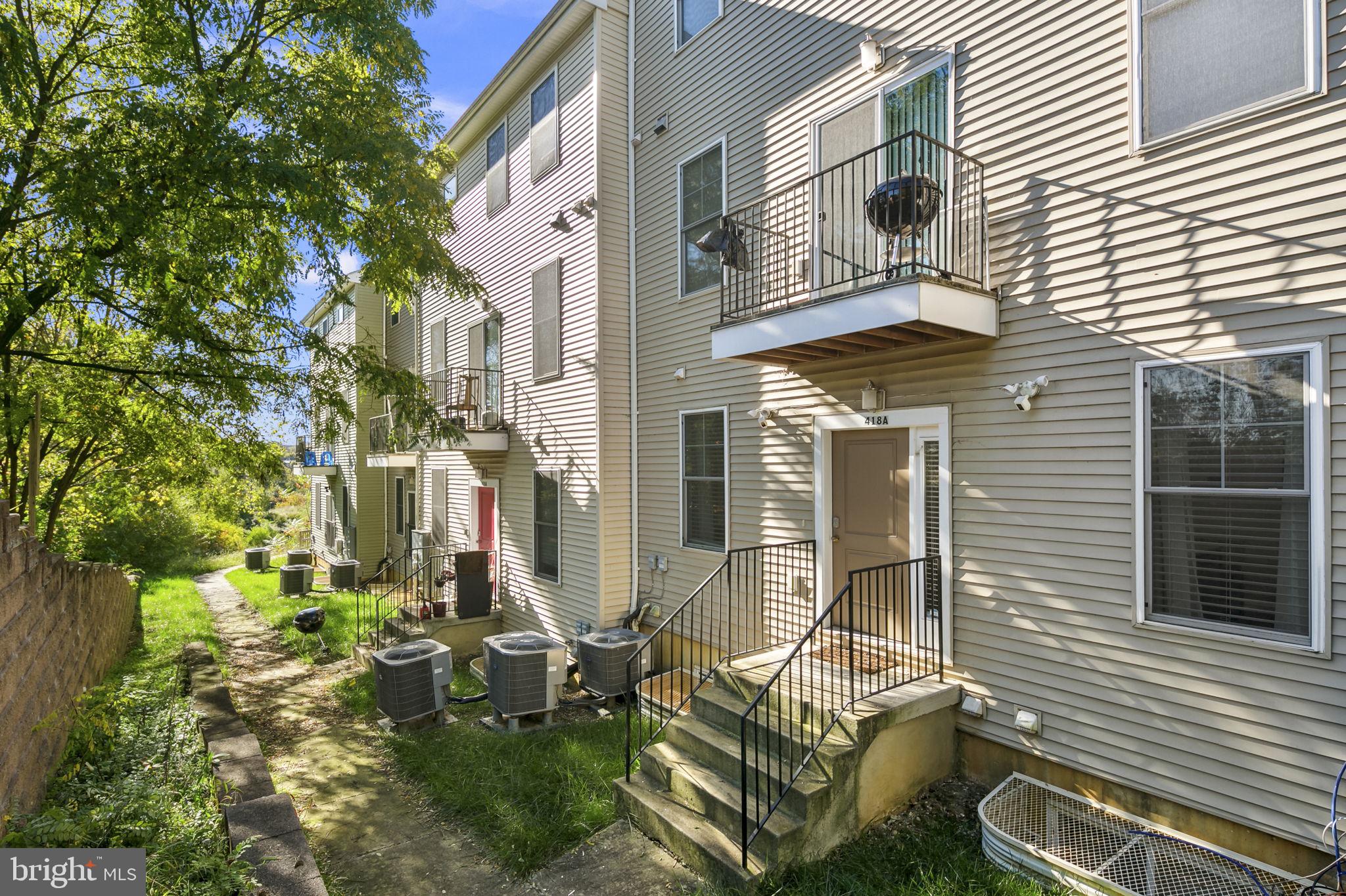 418 WOODCREST DRIVE SE 418A