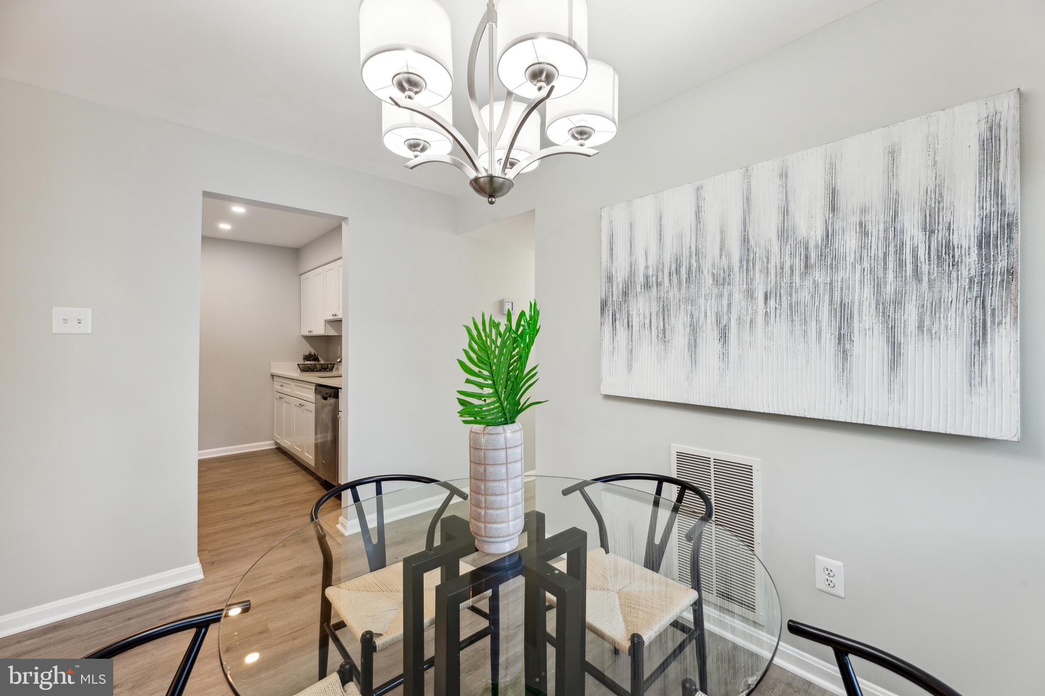 3437 SUMMIT COURT NE 3437