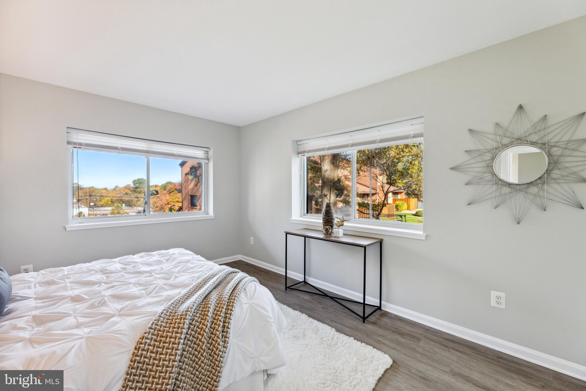 3437 SUMMIT COURT NE 3437