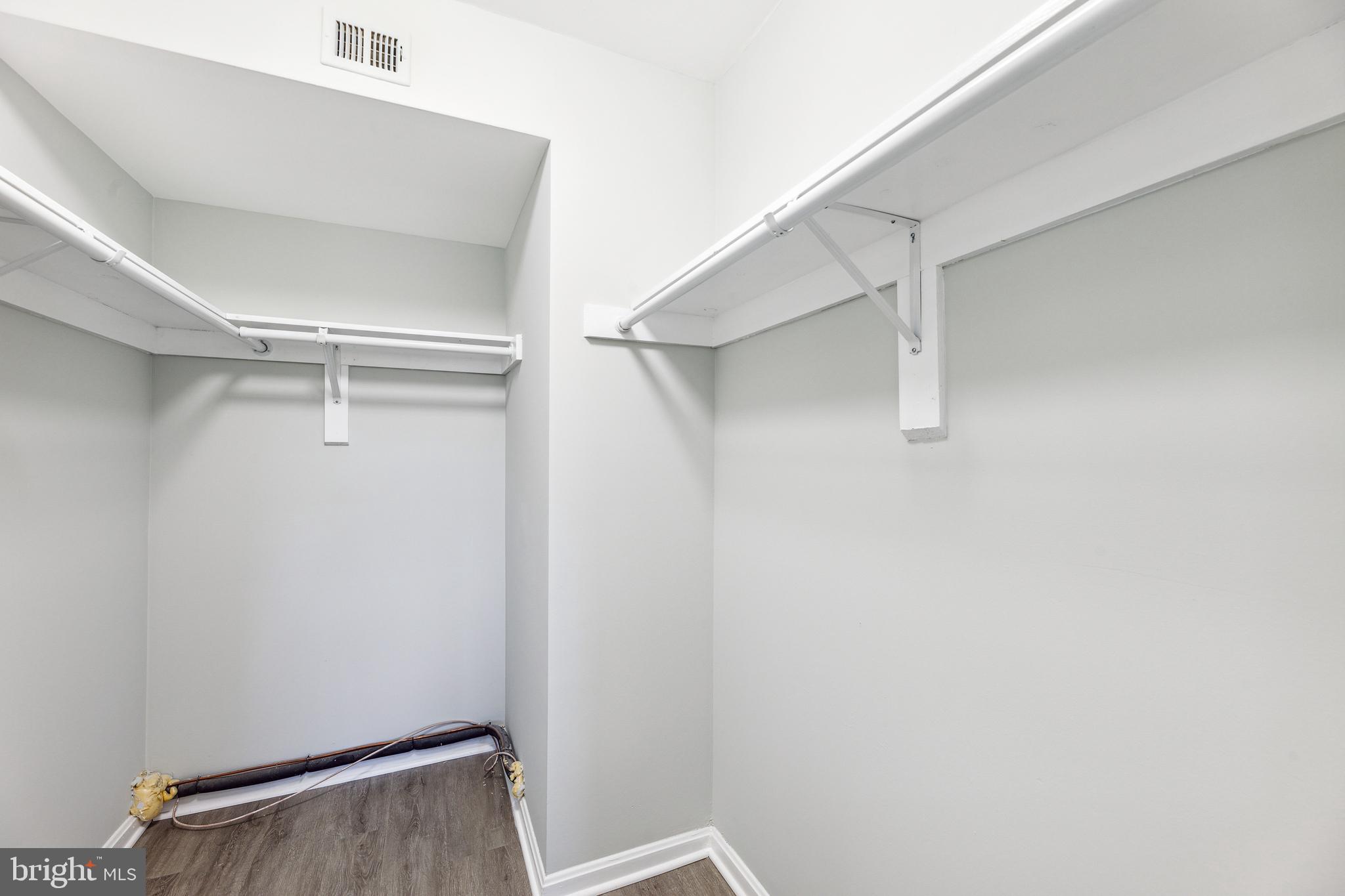 3437 SUMMIT COURT NE 3437