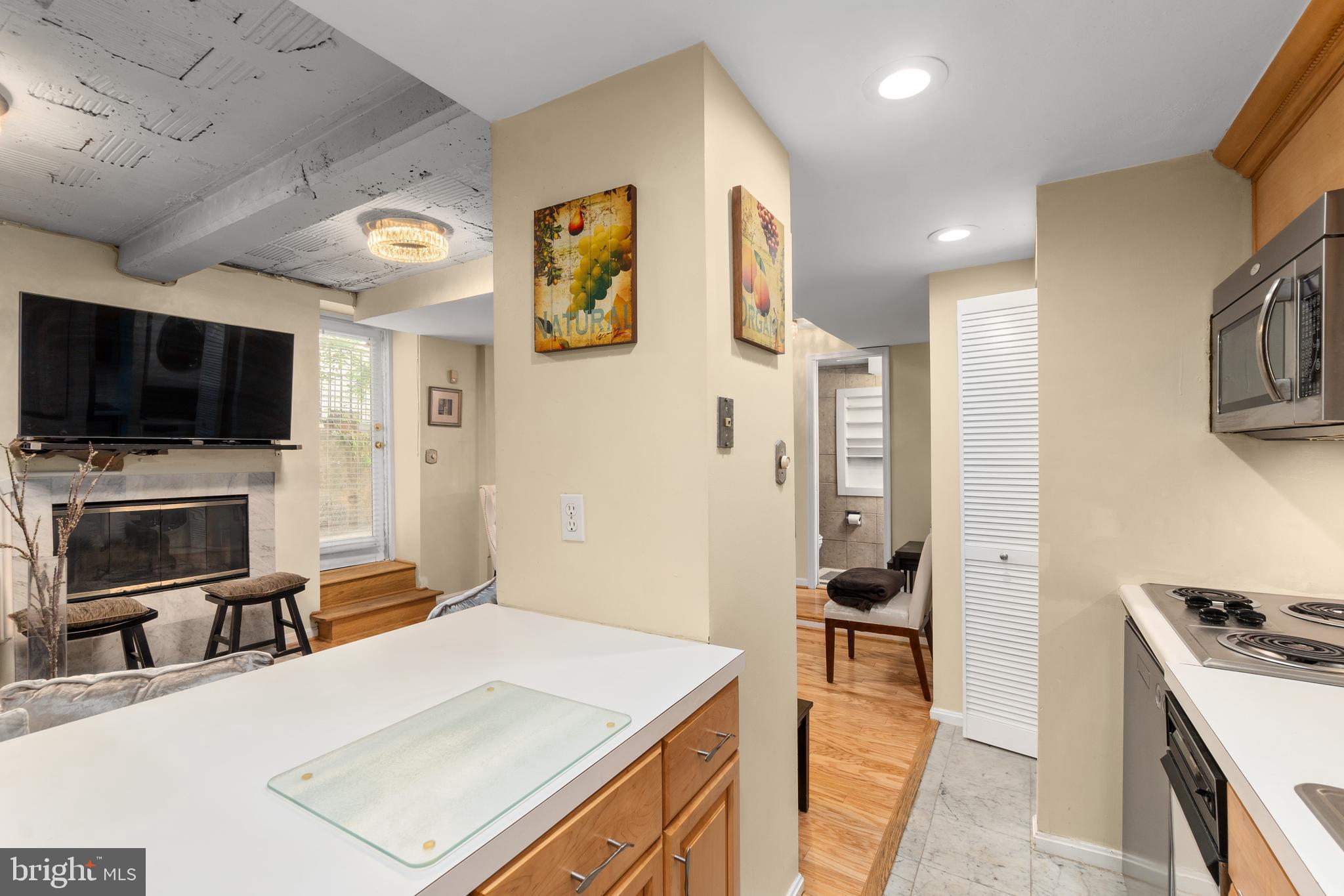 2145 CALIFORNIA STREET NW 102