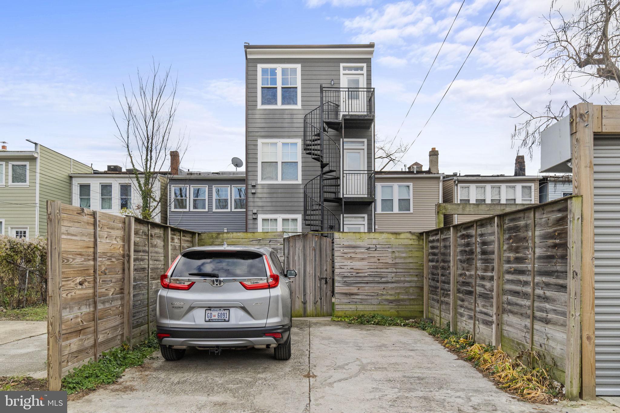 737 IRVING STREET NW 2