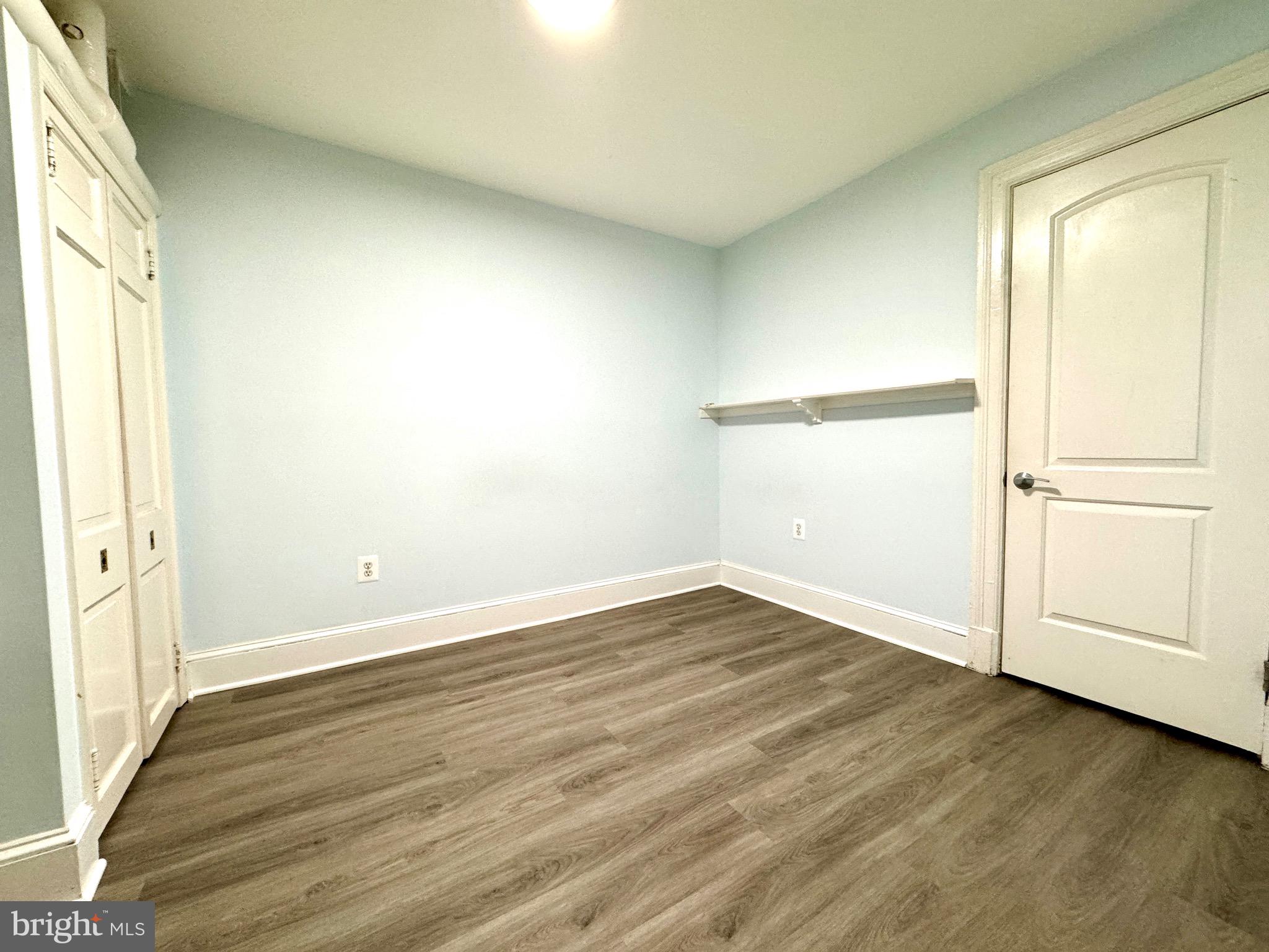 105 6TH STREET SE B1