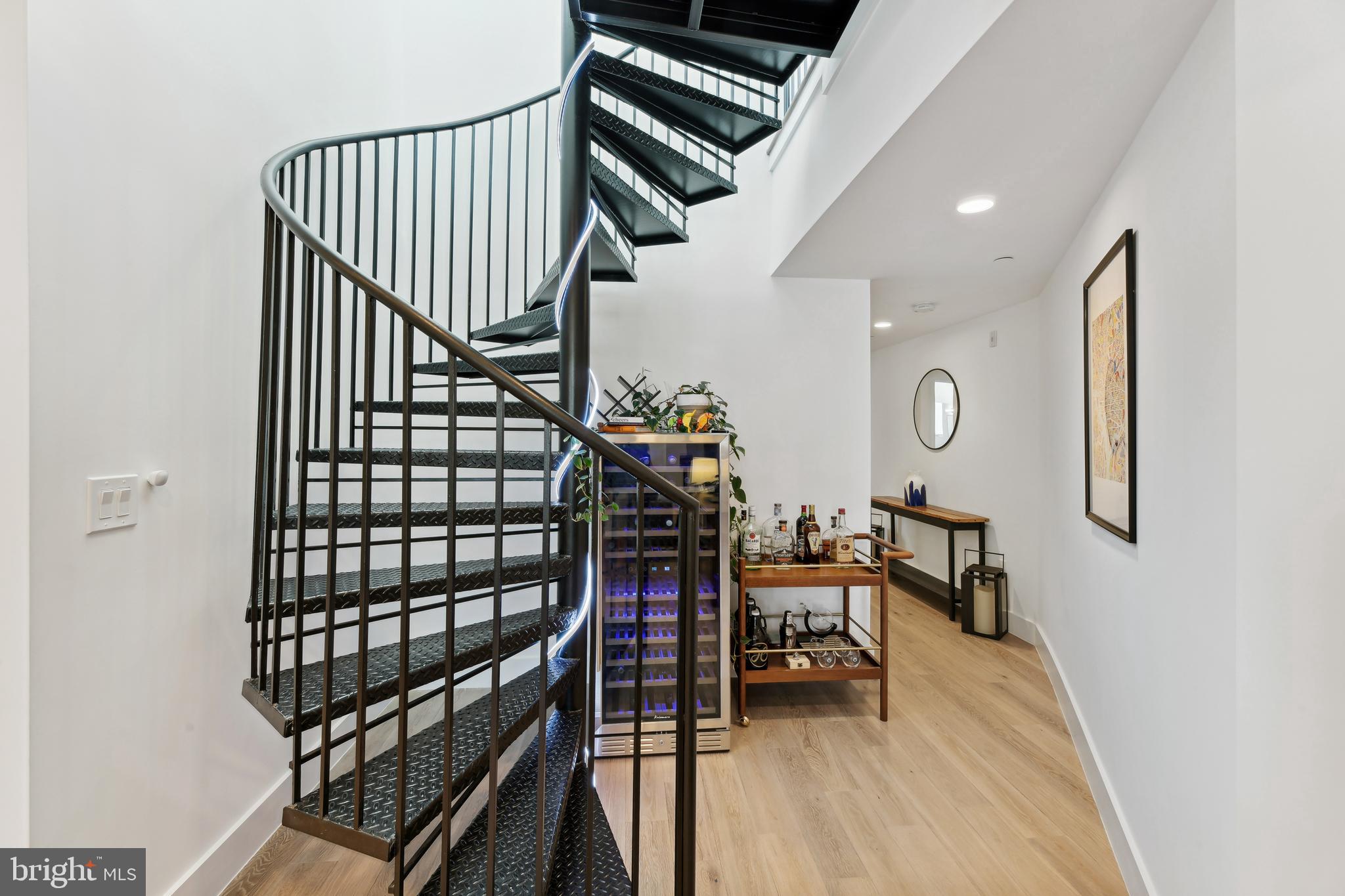 646 NEWTON PLACE NW 301