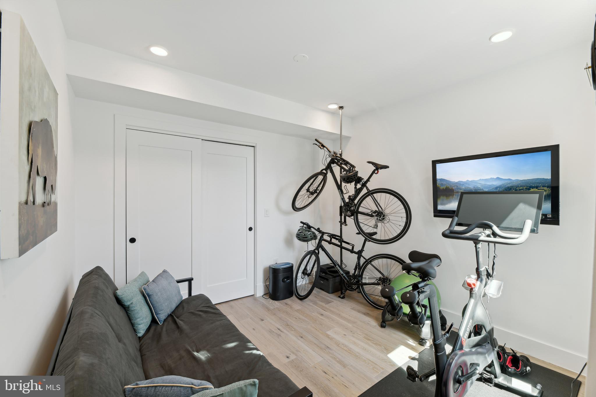 646 NEWTON PLACE NW 301