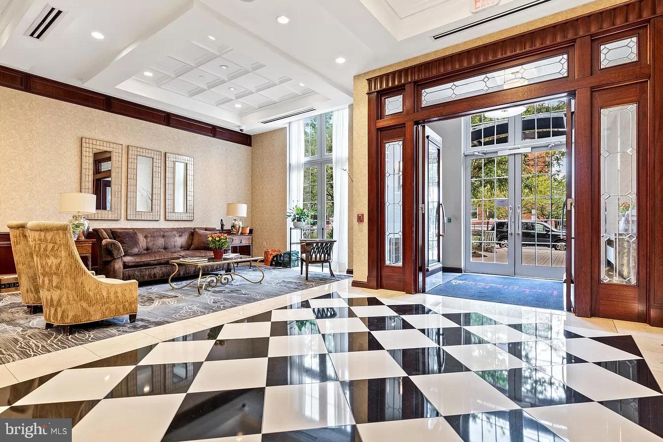 1391 PENNSYLVANIA AVENUE SE 242