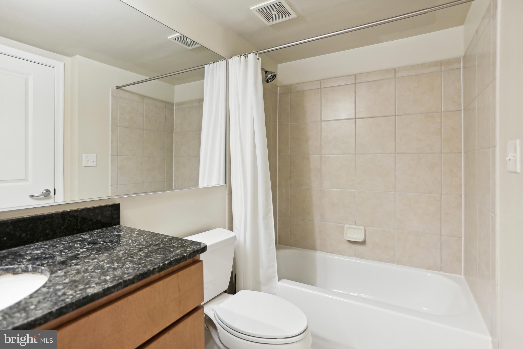 915 E STREET NW 306