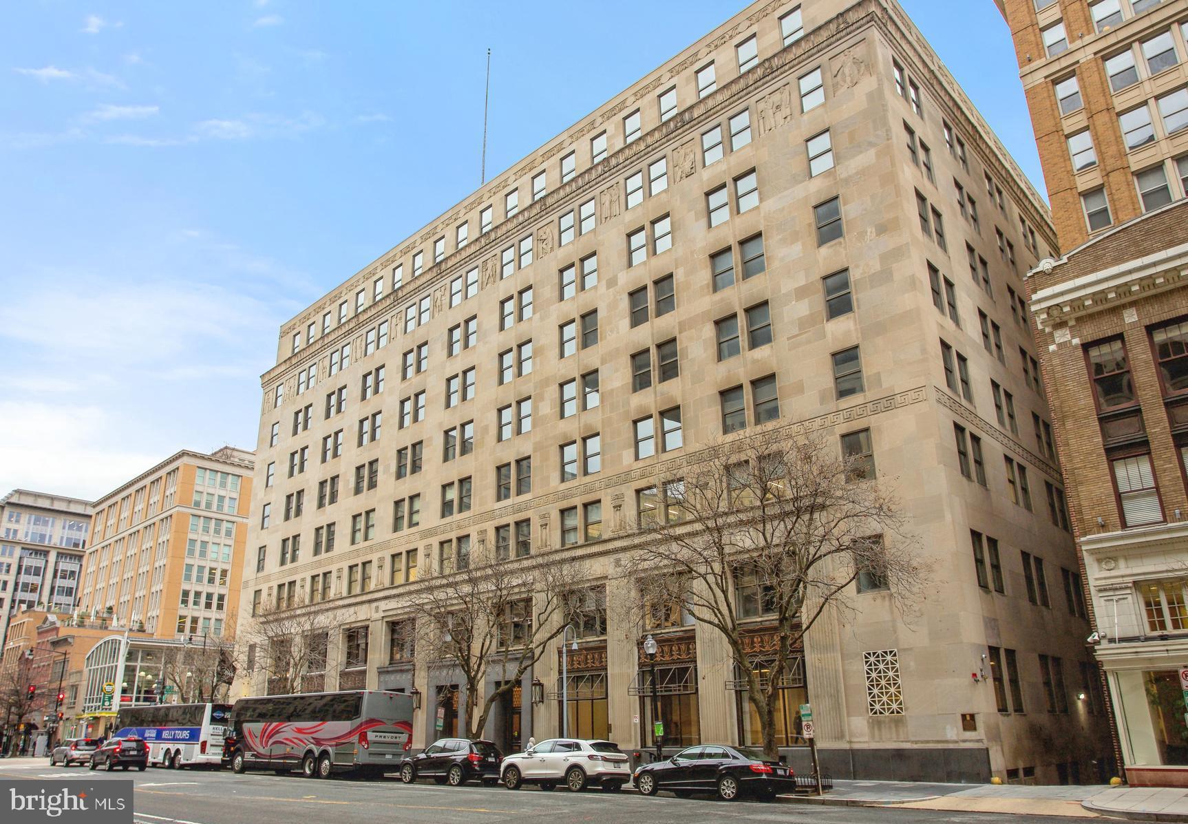 915 E STREET NW 306