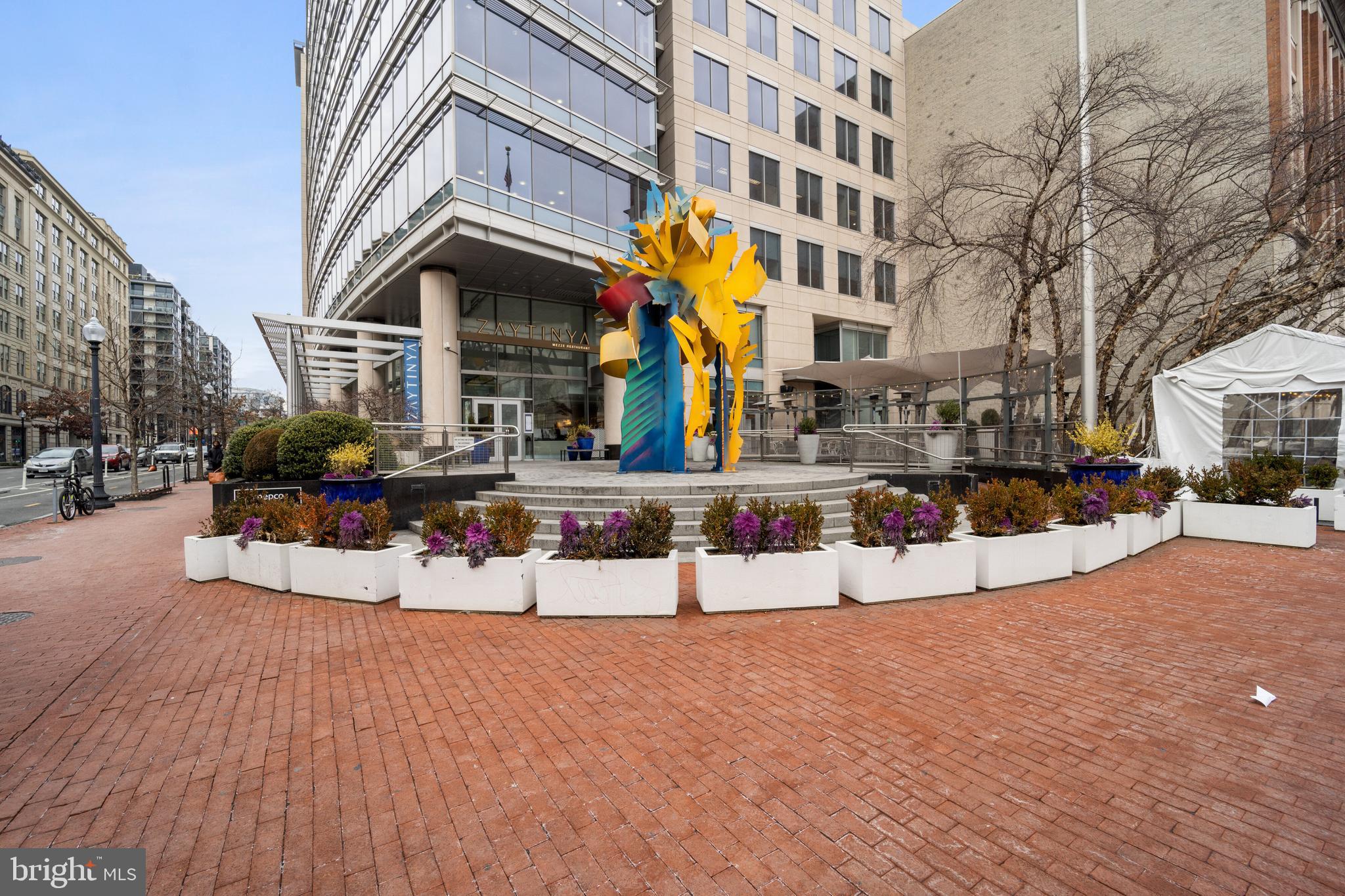 915 E STREET NW 306