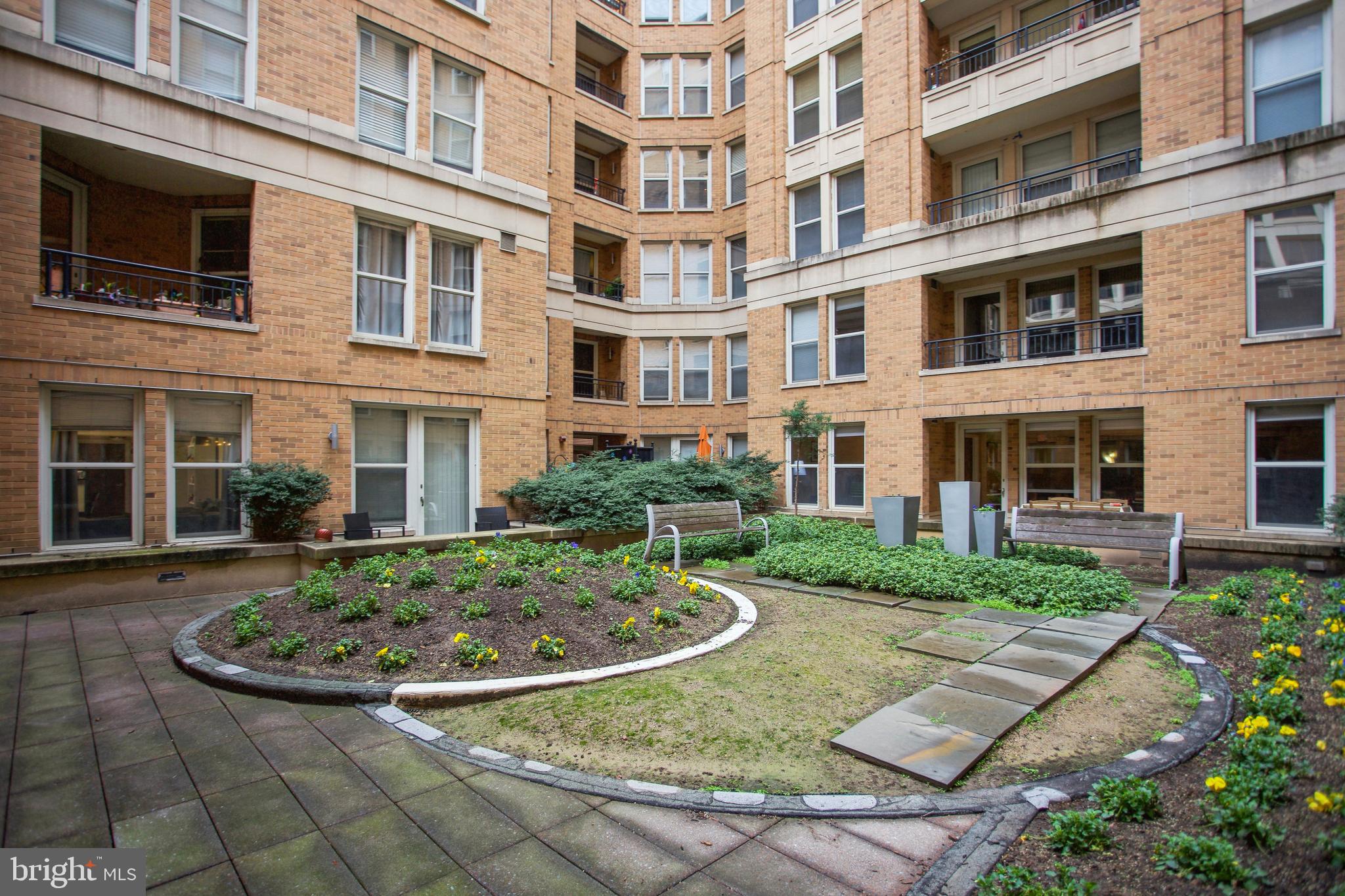 915 E STREET NW 306