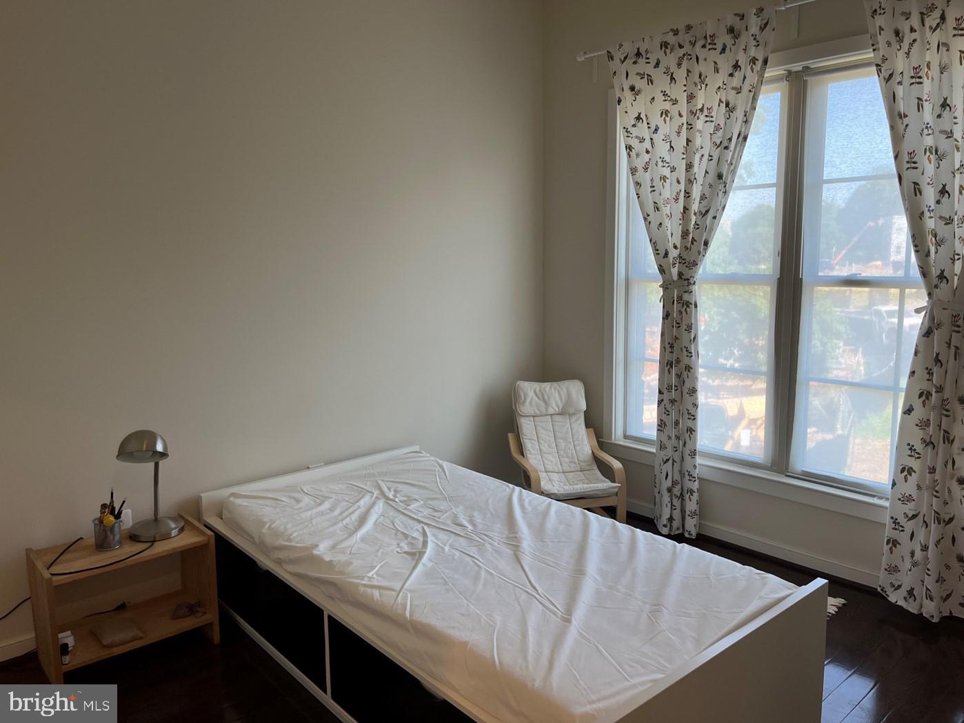 2855 CHANCELLORS WAY NE