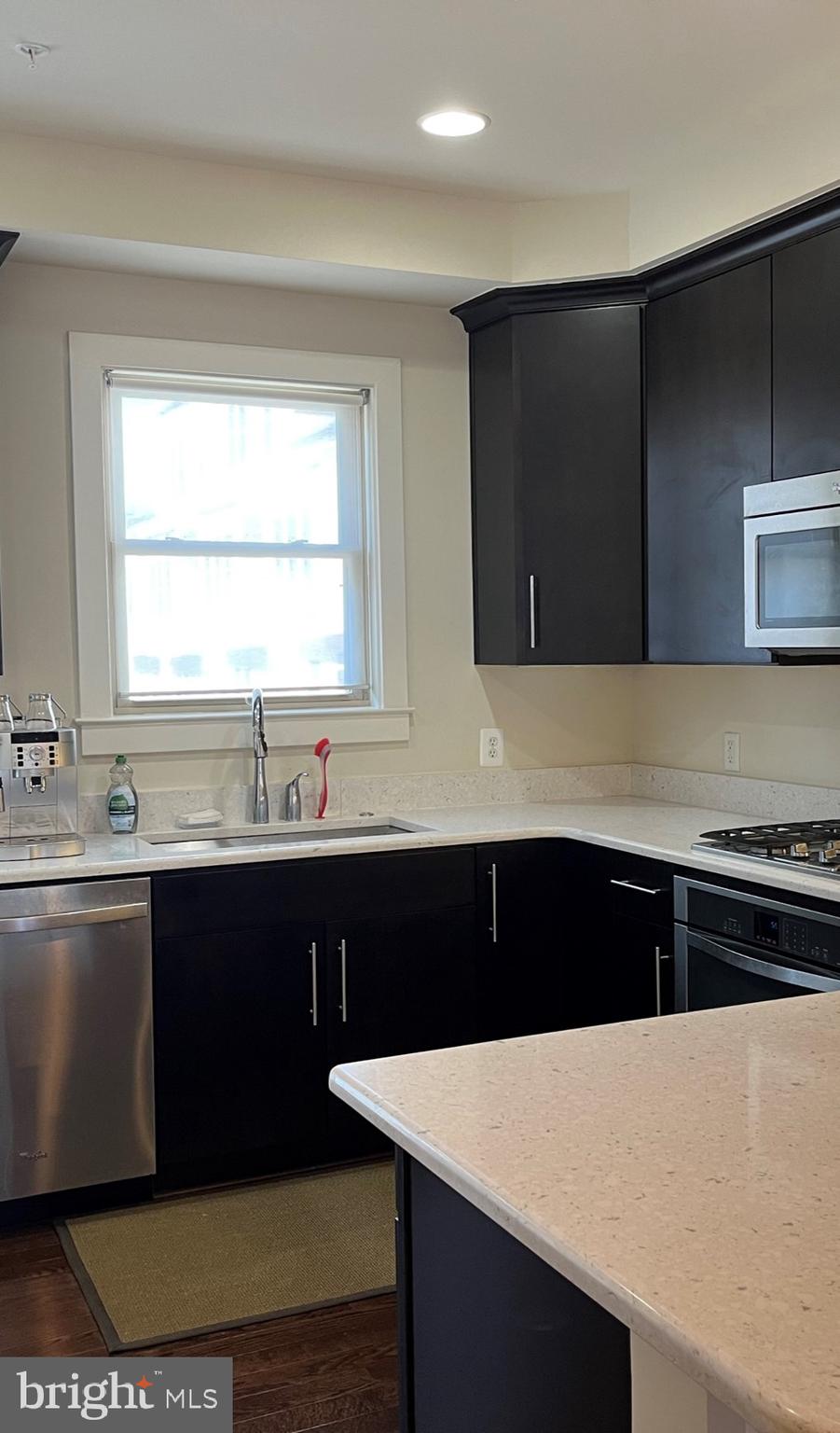 2855 CHANCELLORS WAY NE