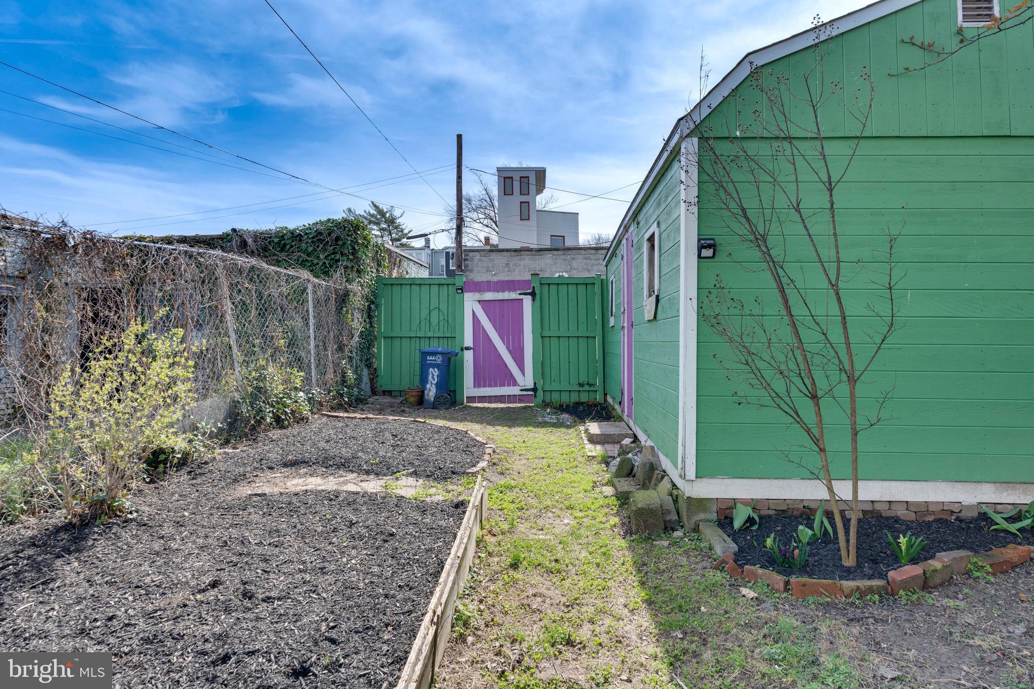 2235 PROUT STREET SE