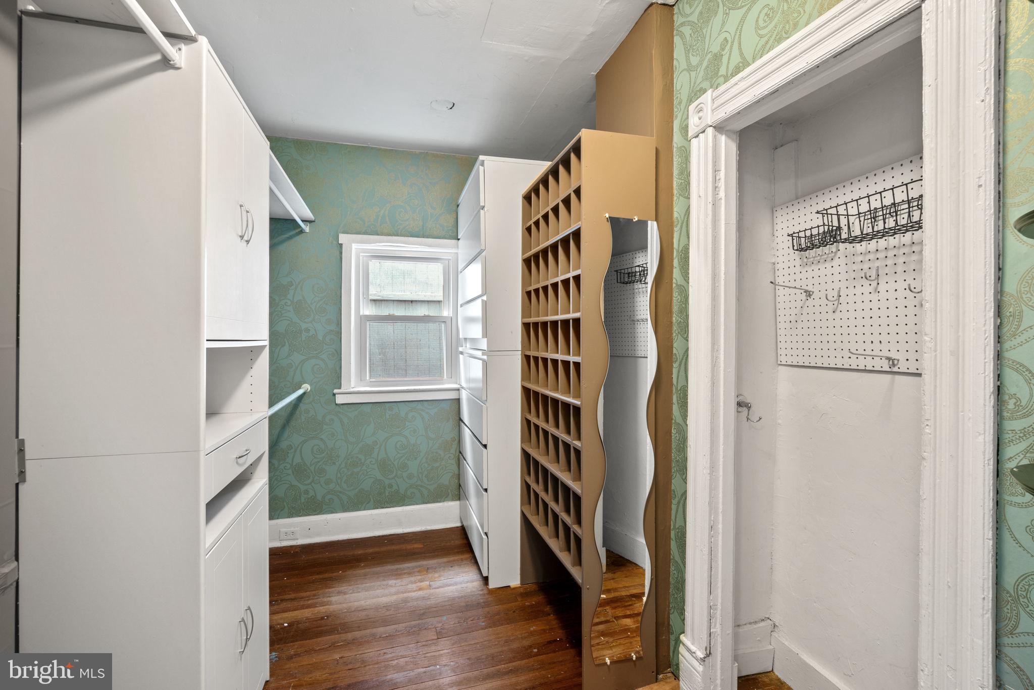 2235 PROUT STREET SE