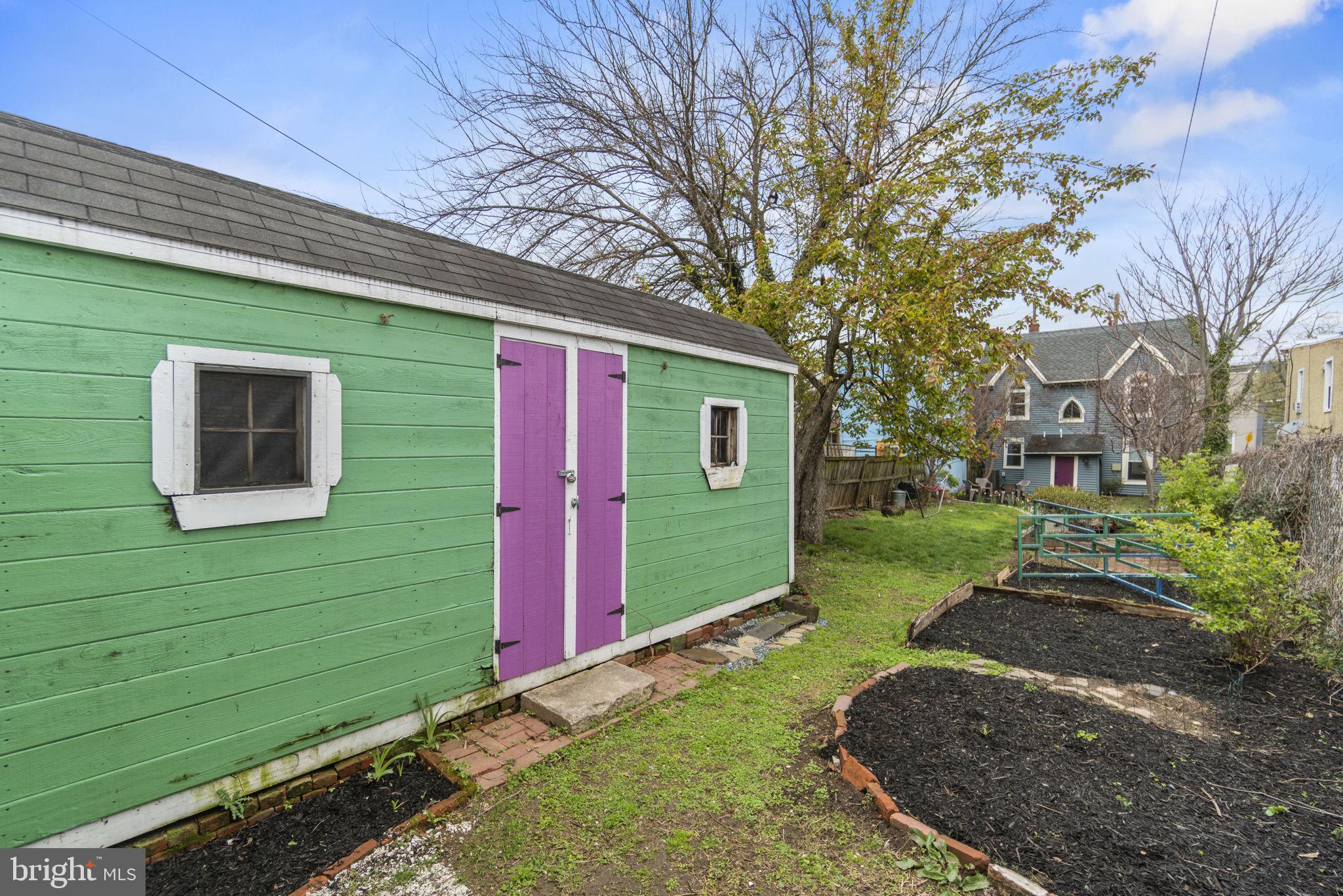 2235 PROUT STREET SE