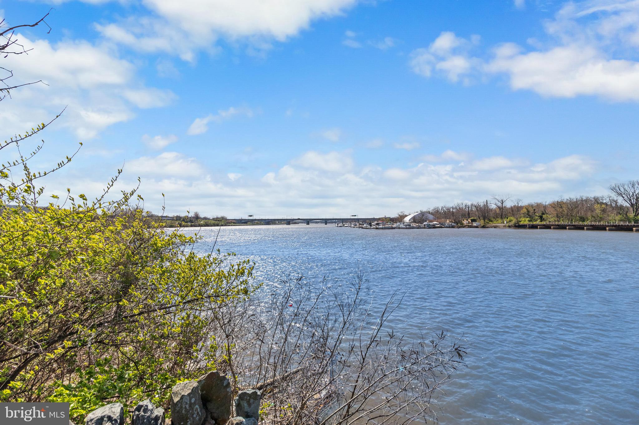 2235 PROUT STREET SE