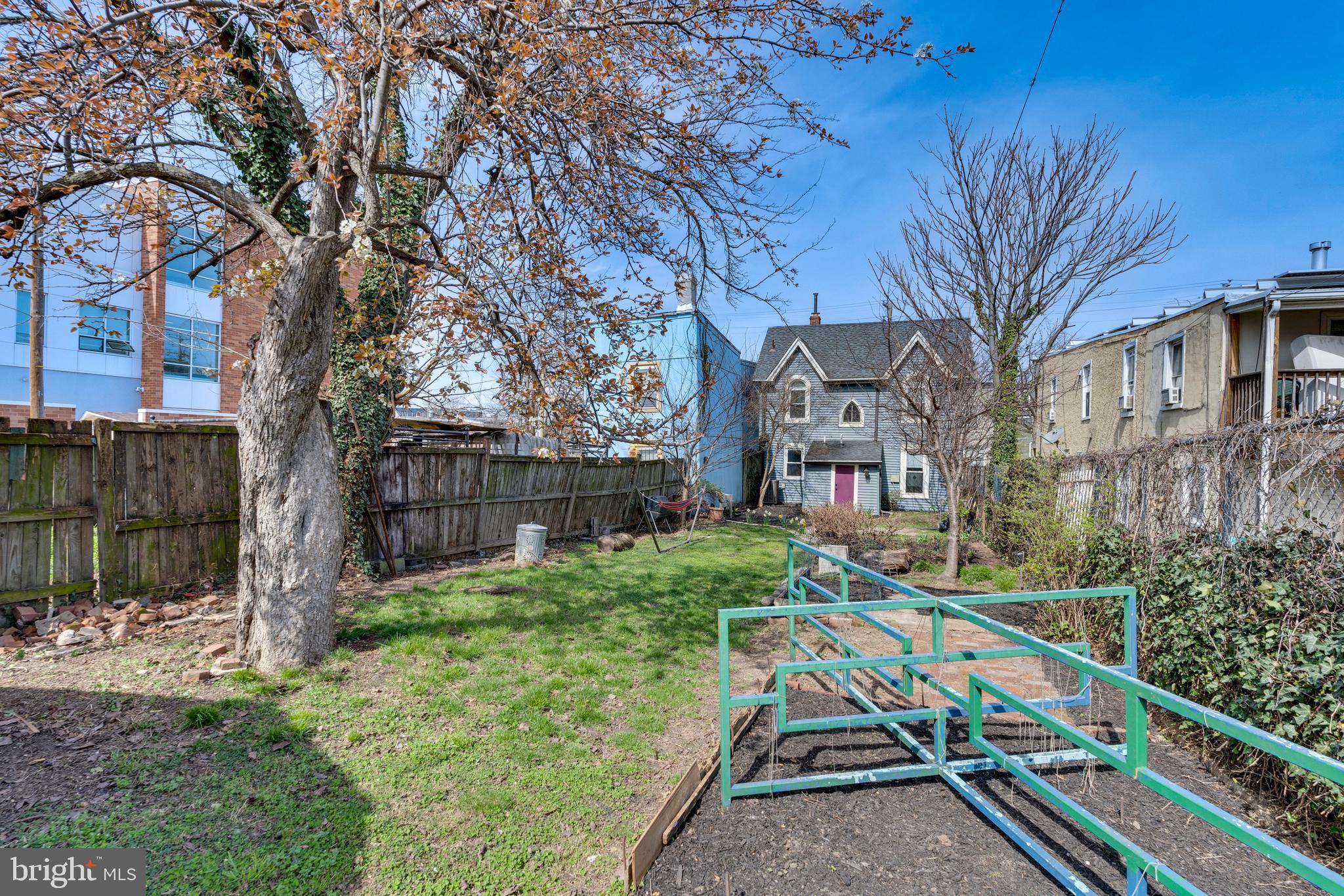 2235 PROUT STREET SE