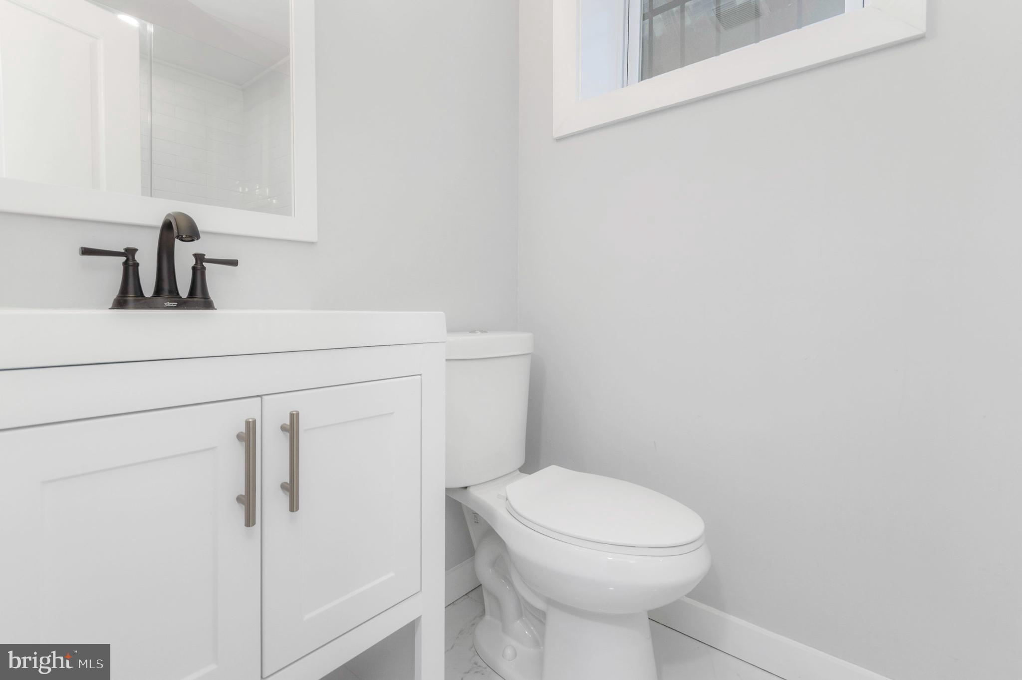 4815 MEADE STREET NE