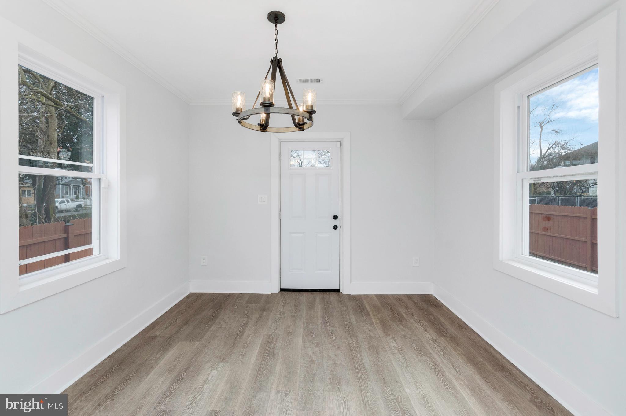 4815 MEADE STREET NE