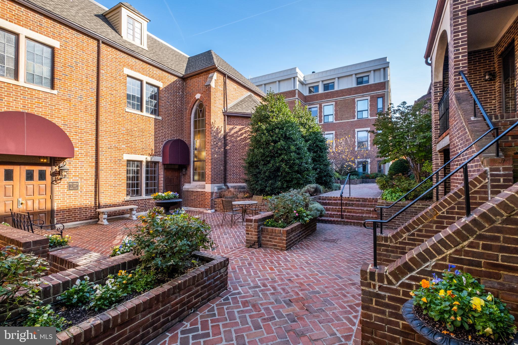 1715 15TH STREET NW 42