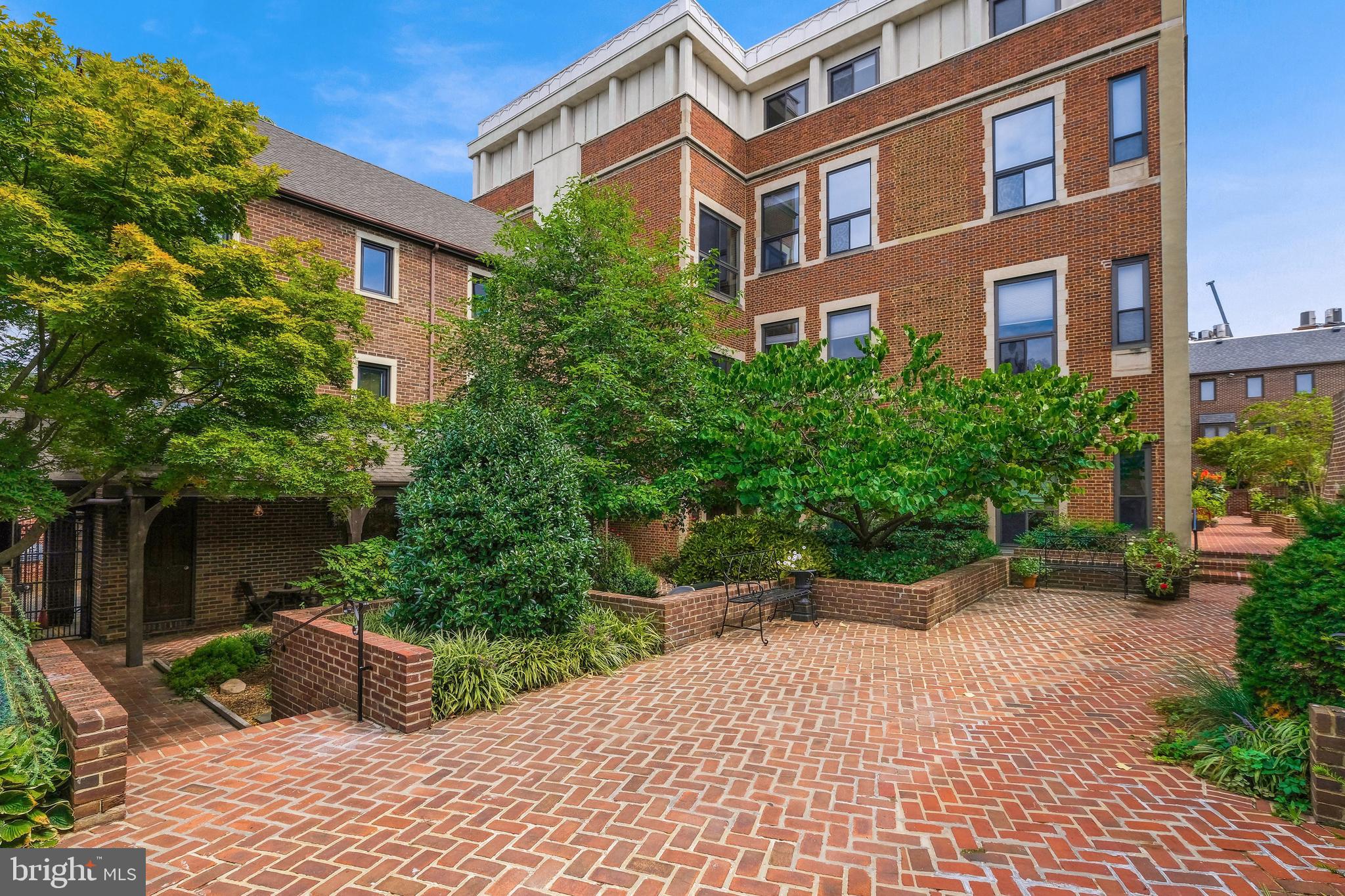 1715 15TH STREET NW 42