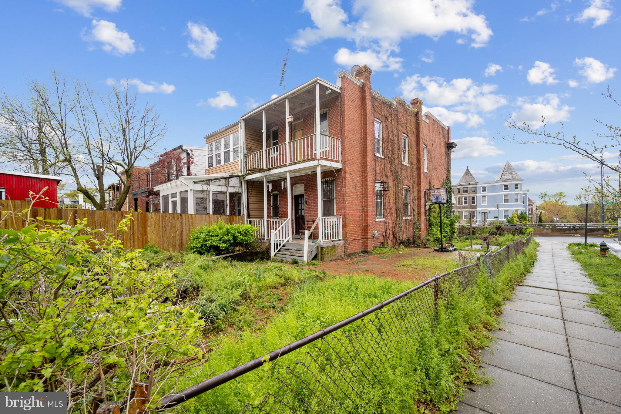 2035 N CAPITOL STREET NE