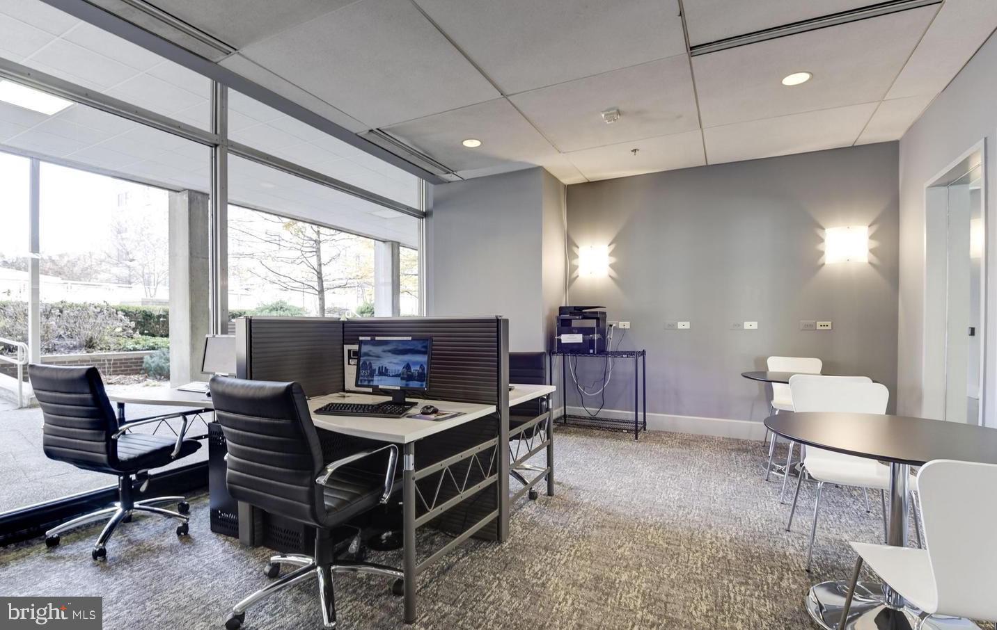 800 4TH STREET SW N118