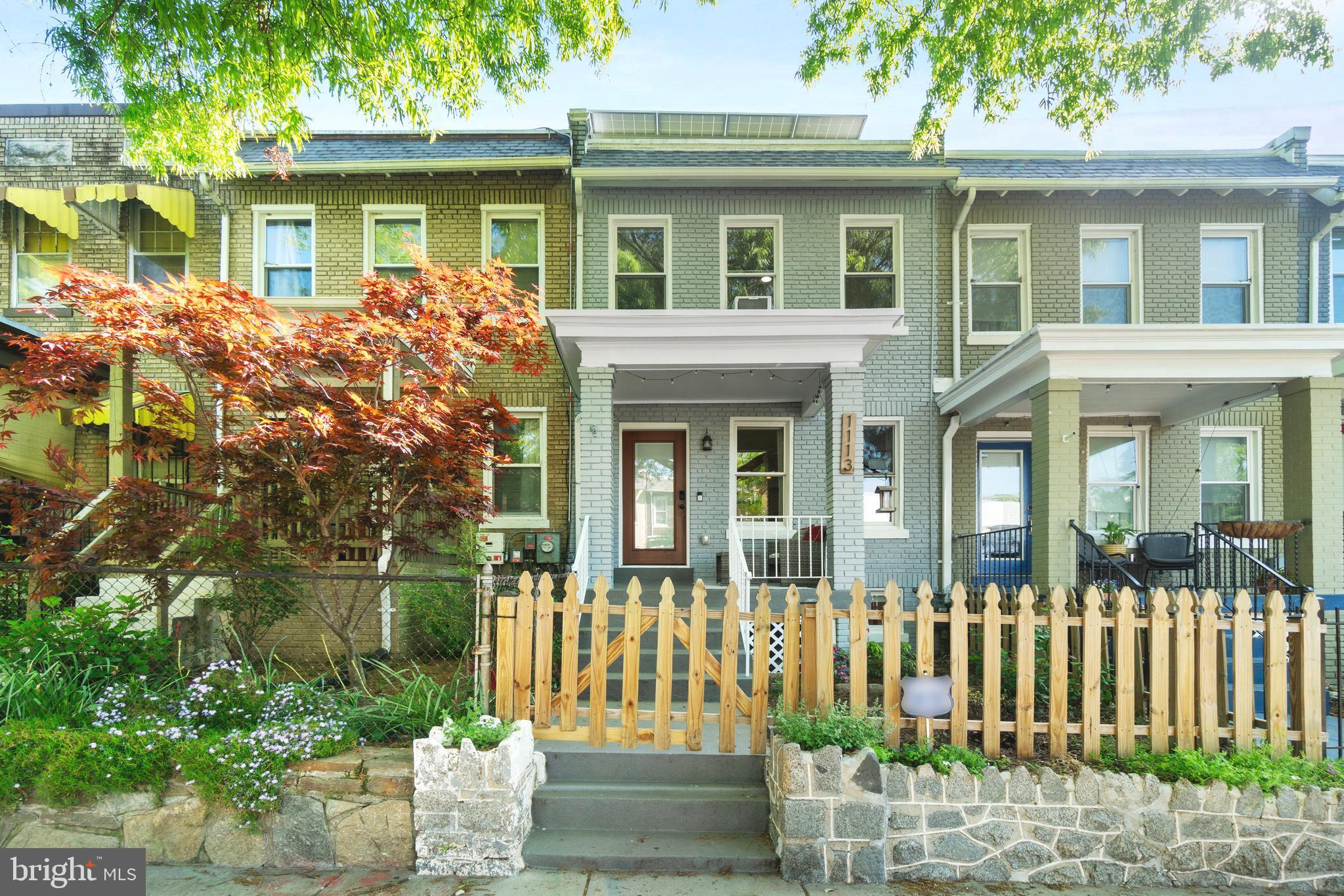 1113 OWEN PLACE NE