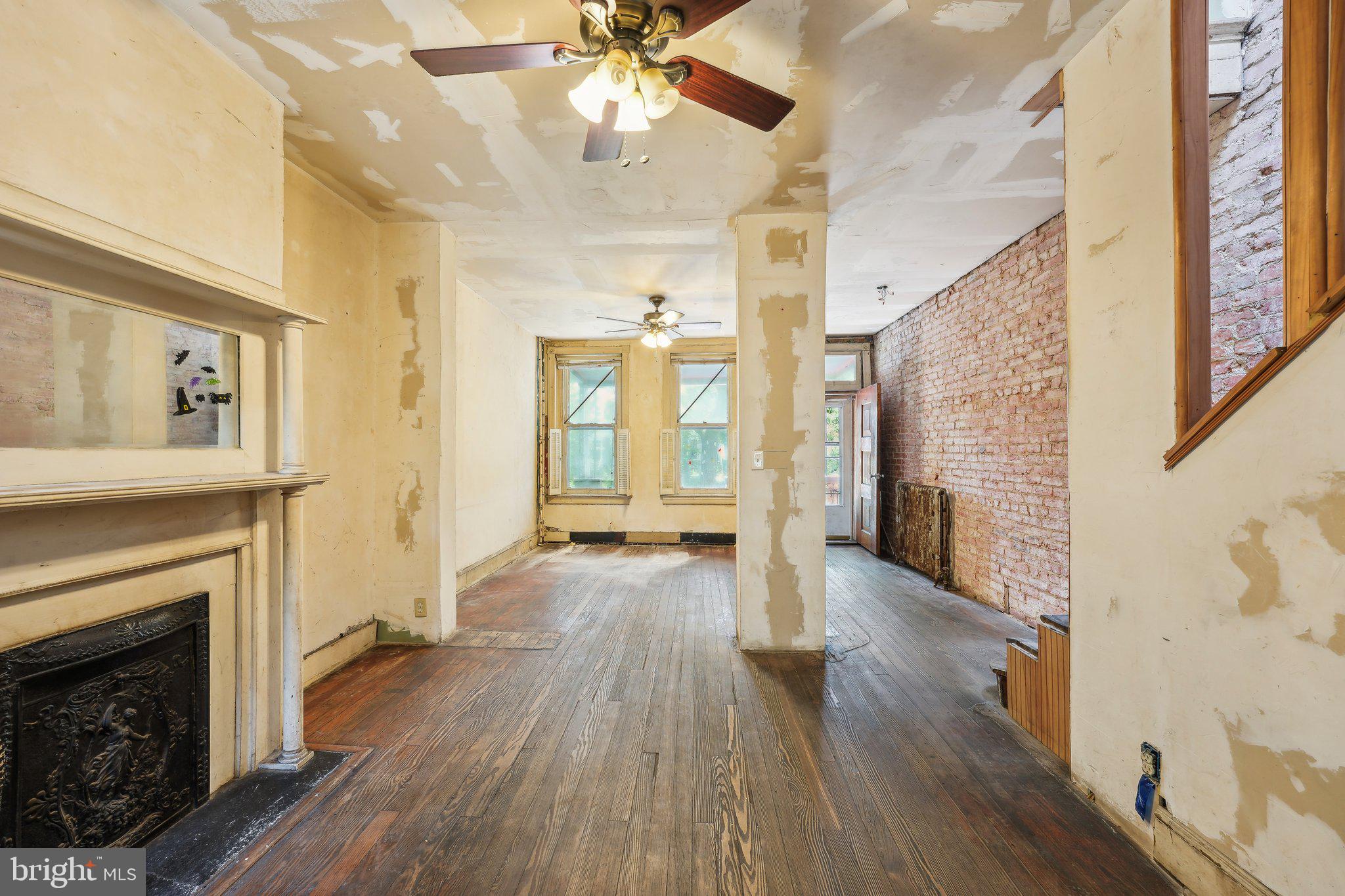 1422 POTOMAC AVENUE SE