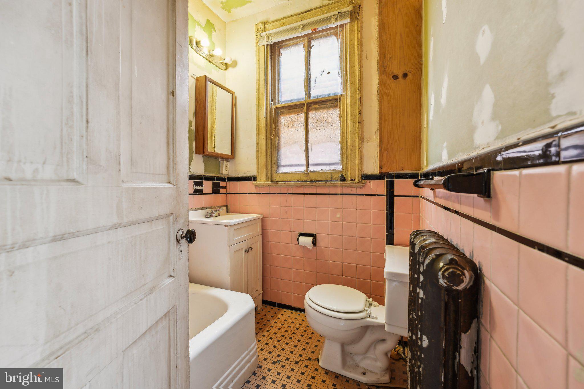 1422 POTOMAC AVENUE SE