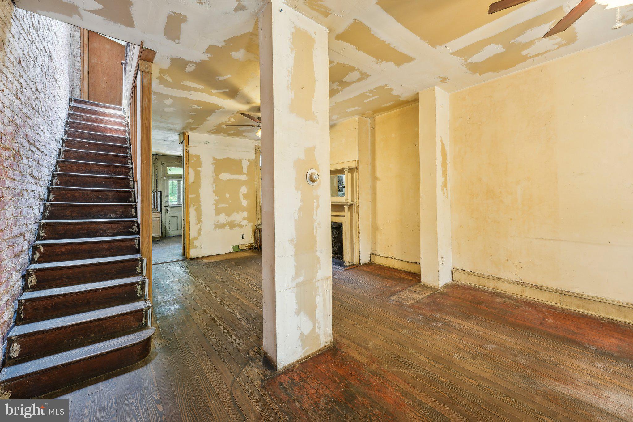 1422 POTOMAC AVENUE SE