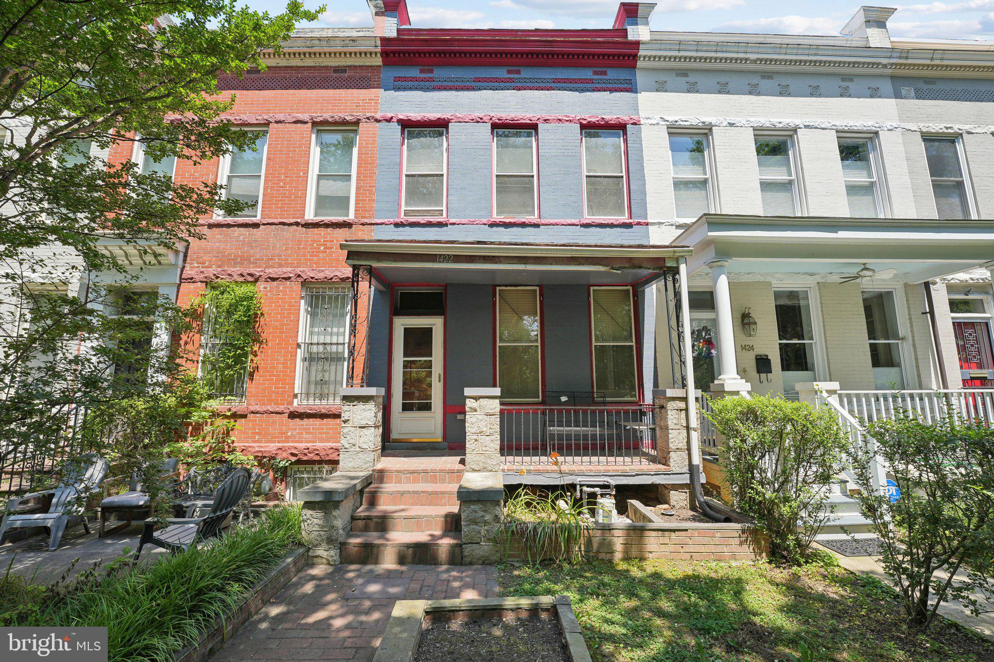 1422 POTOMAC AVENUE SE