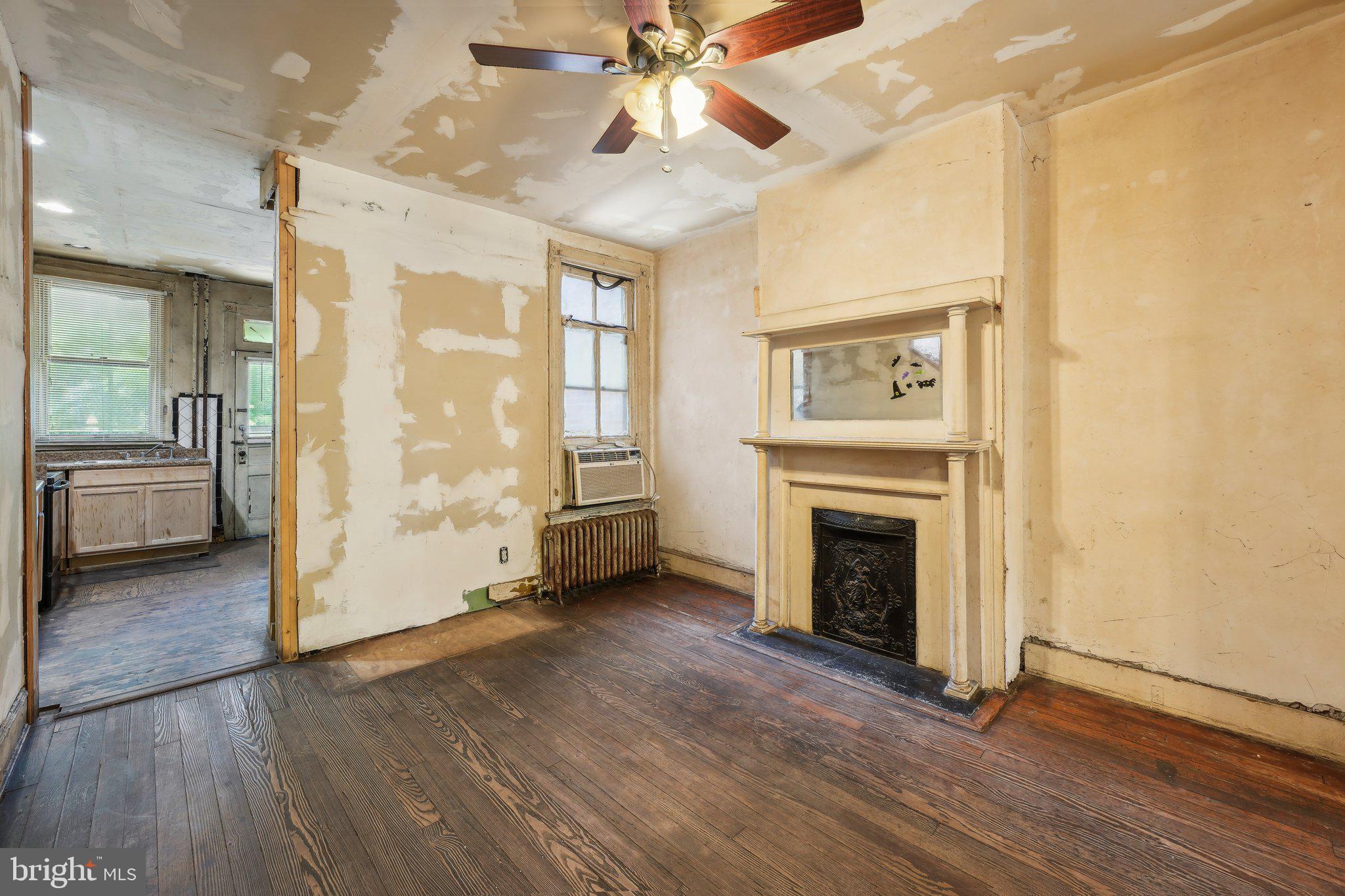 1422 POTOMAC AVENUE SE